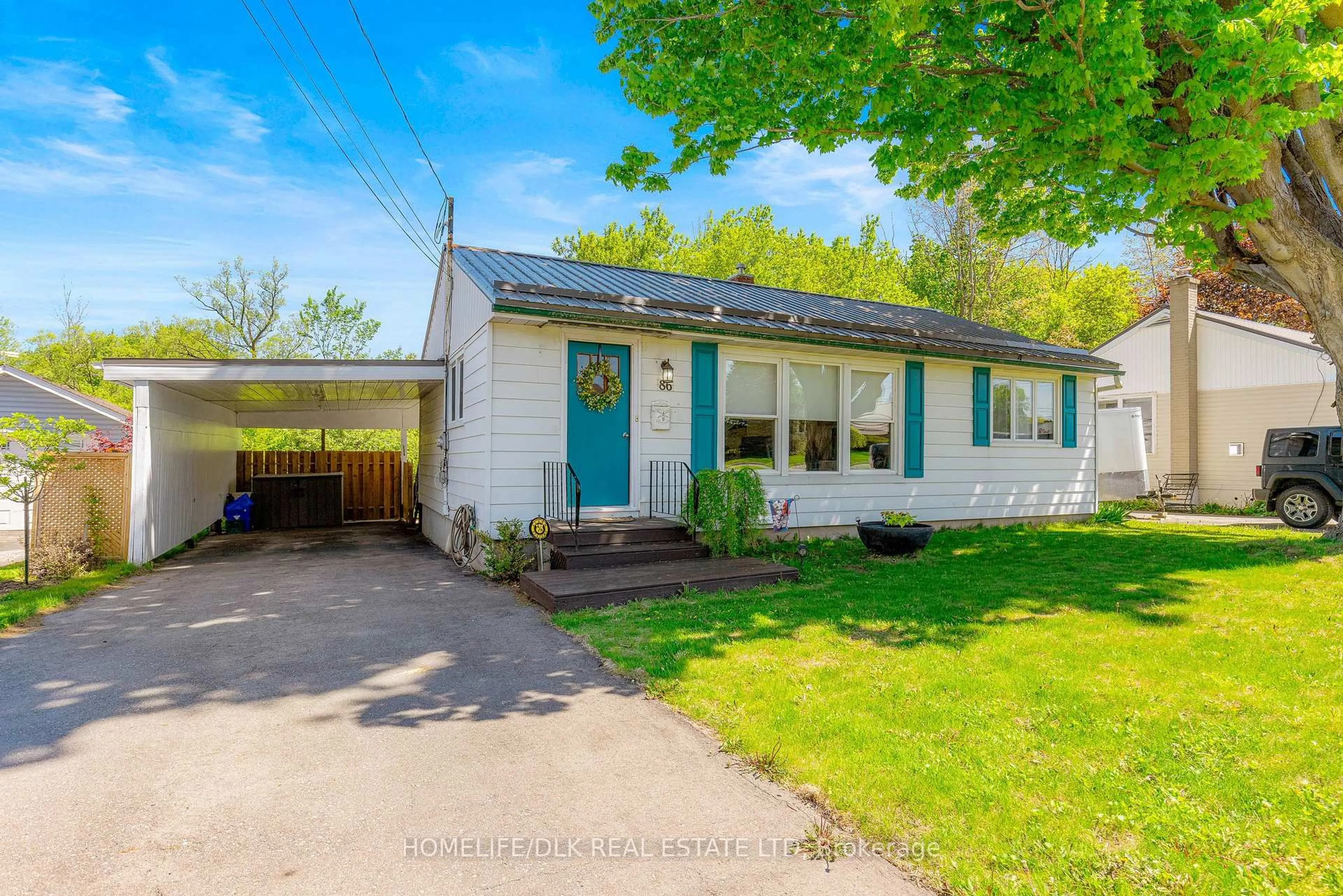 Home with vinyl exterior material, street for 86 Brookview Cres, Brockville Ontario K6V 4P2