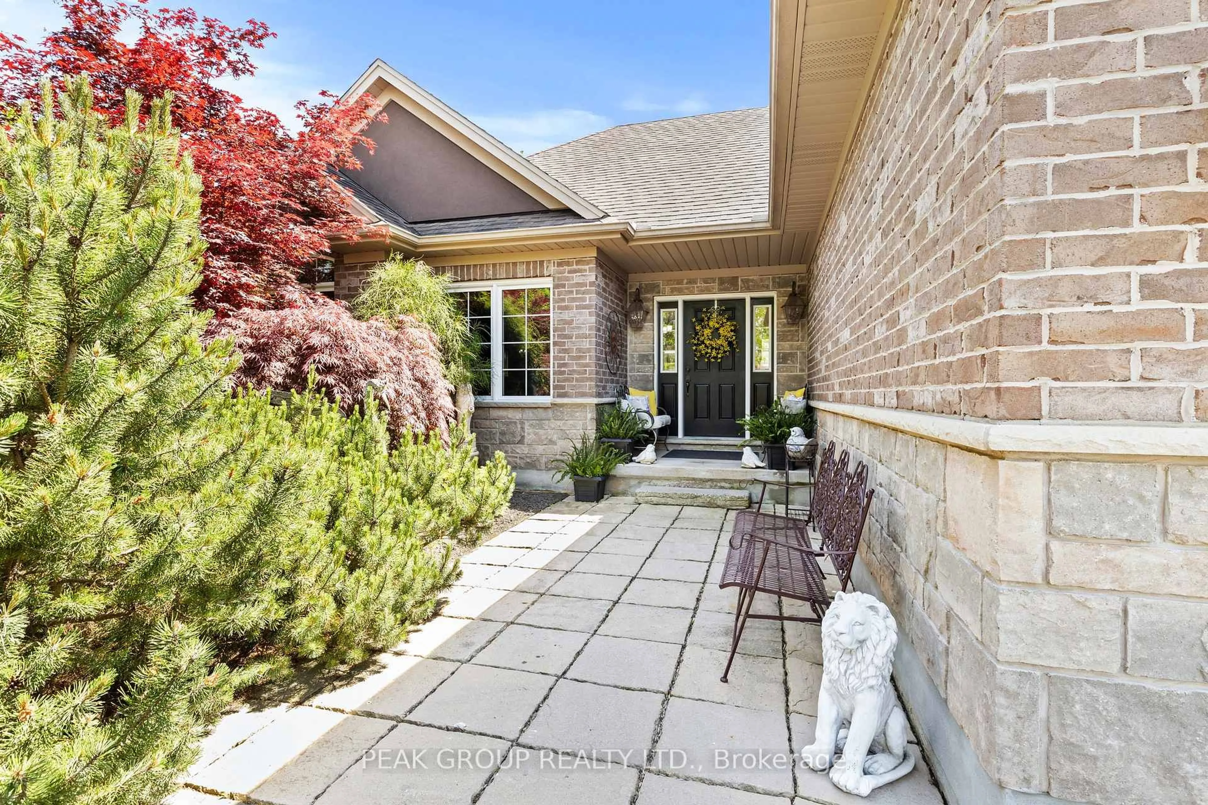 Home with brick exterior material, street for 18 Martha Crt, Pelham Ontario L0S 1C0