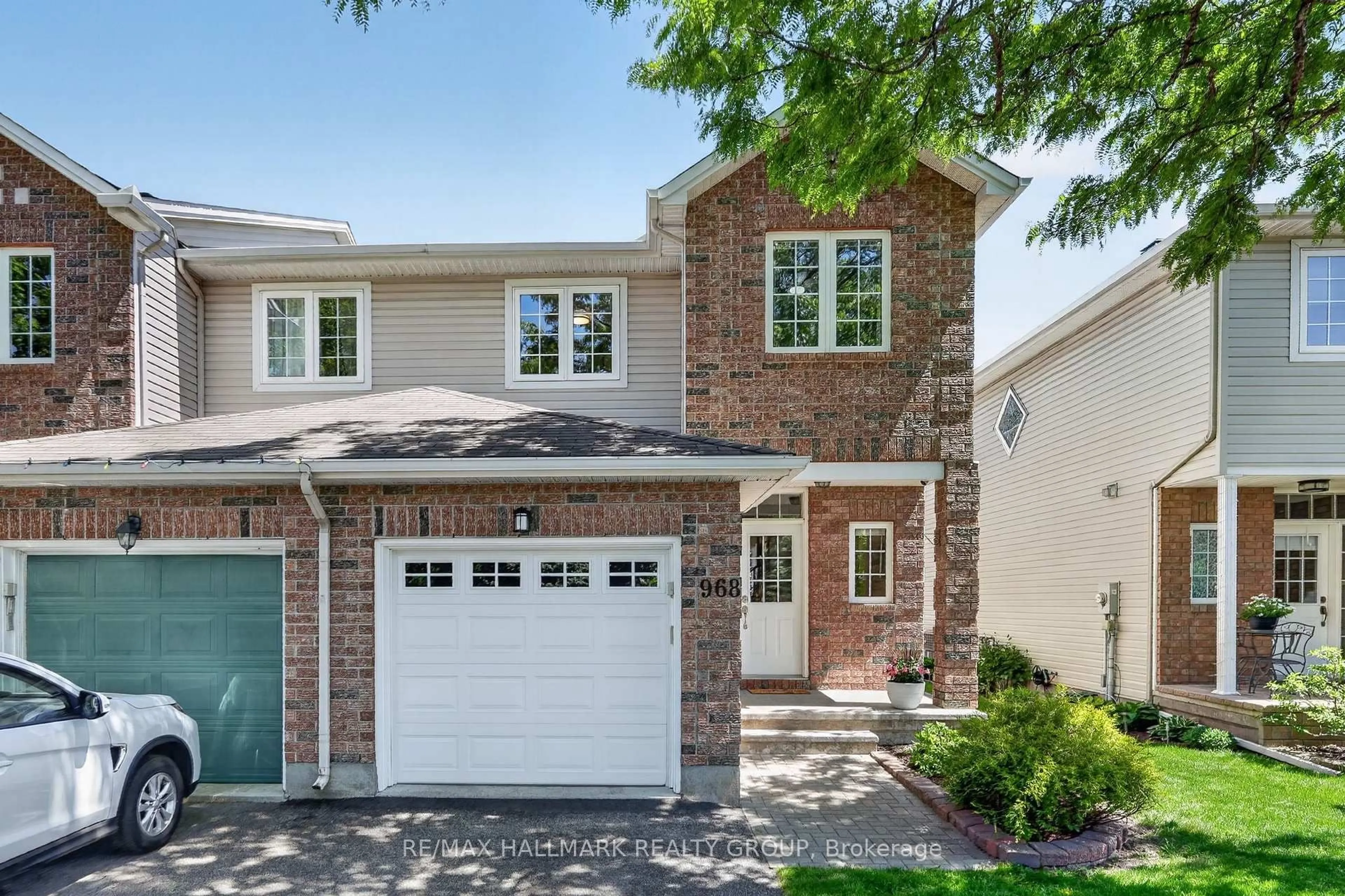 Home with brick exterior material, street for 968 Lucille Way, Ottawa Ontario K4A 4J2