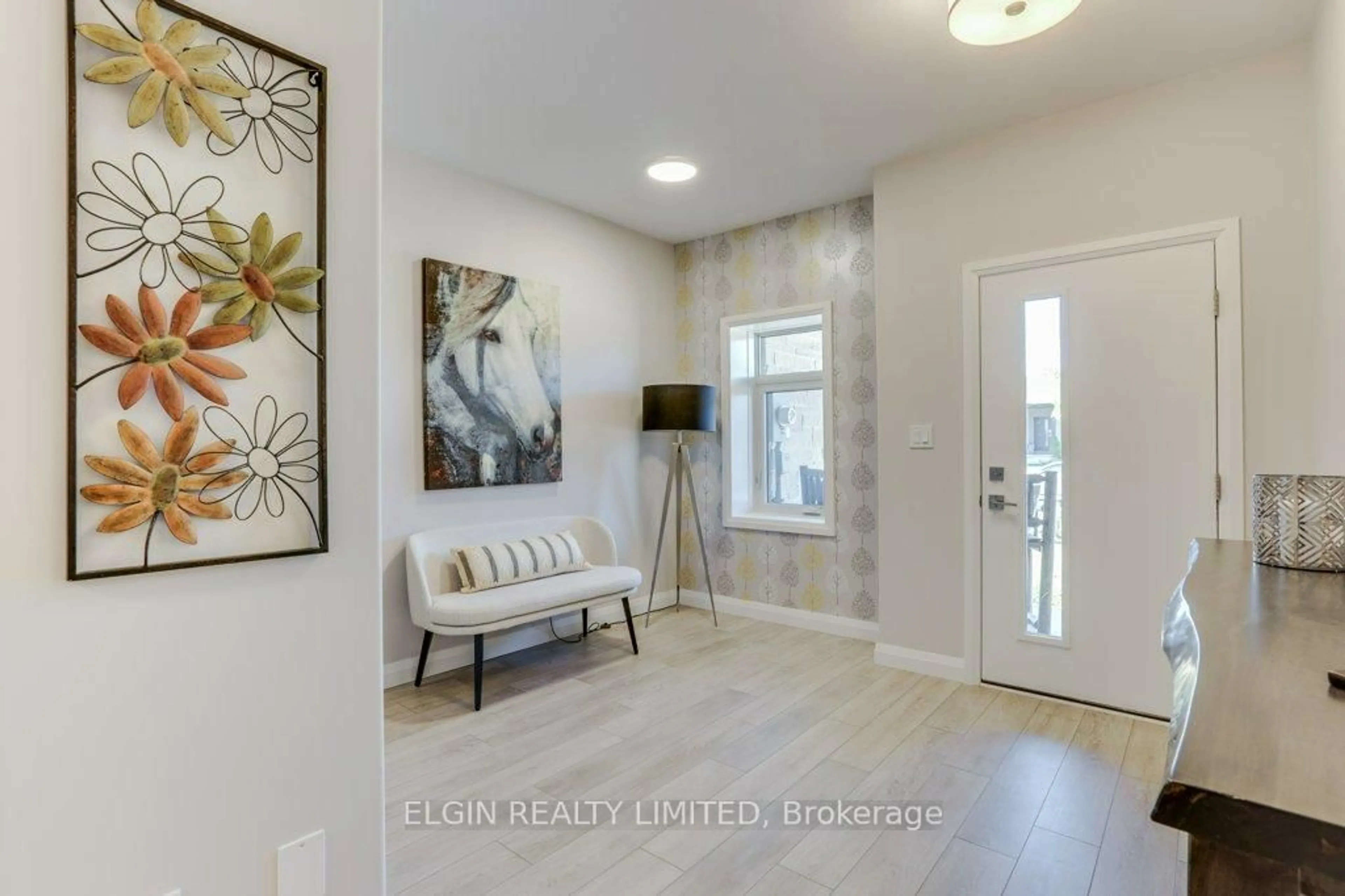 Indoor entryway for 88 Rowe Ave, South Huron Ontario N0M 1S0