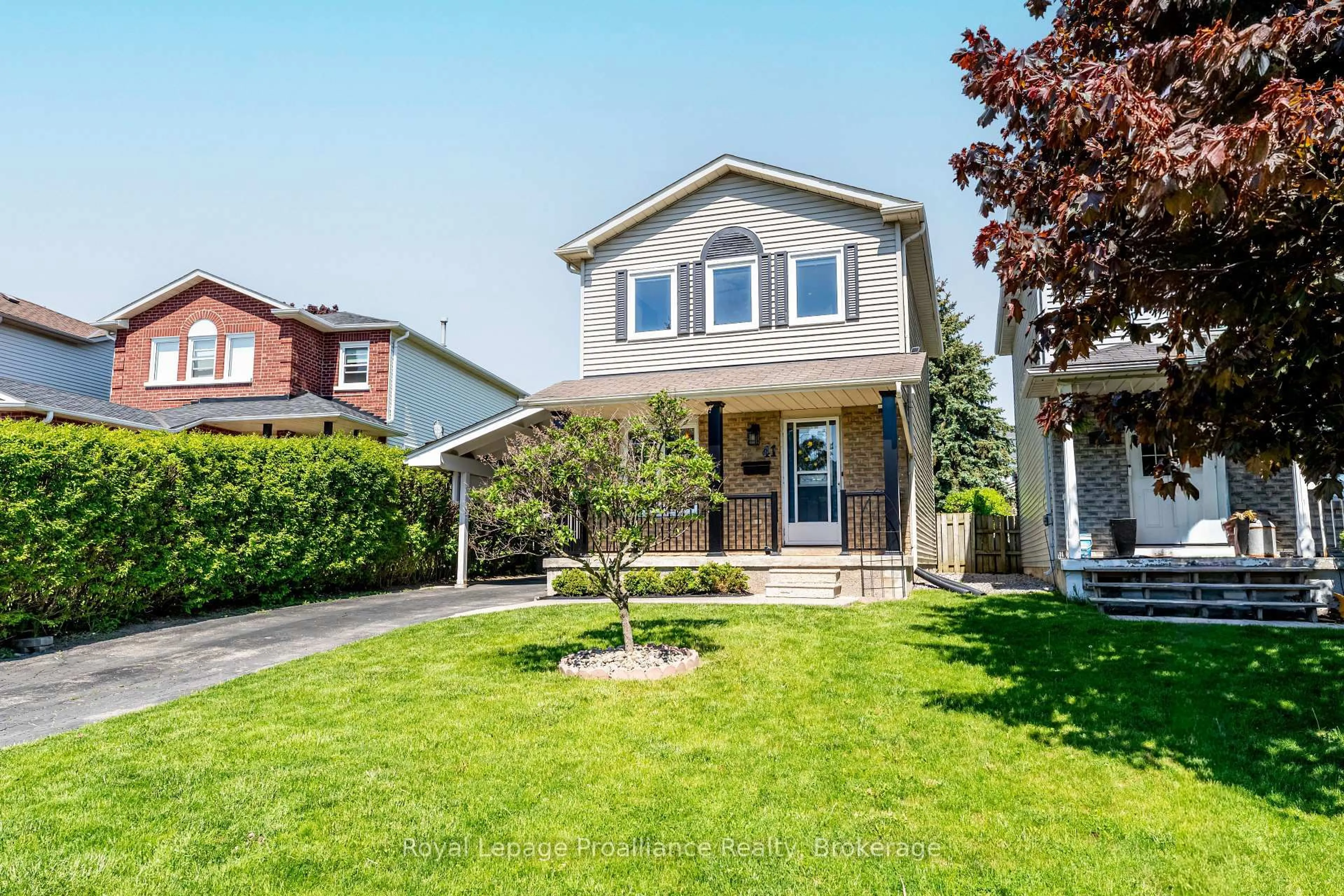 Home with vinyl exterior material, street for 41 Burnham Blvd, Port Hope Ontario L1A 4G5
