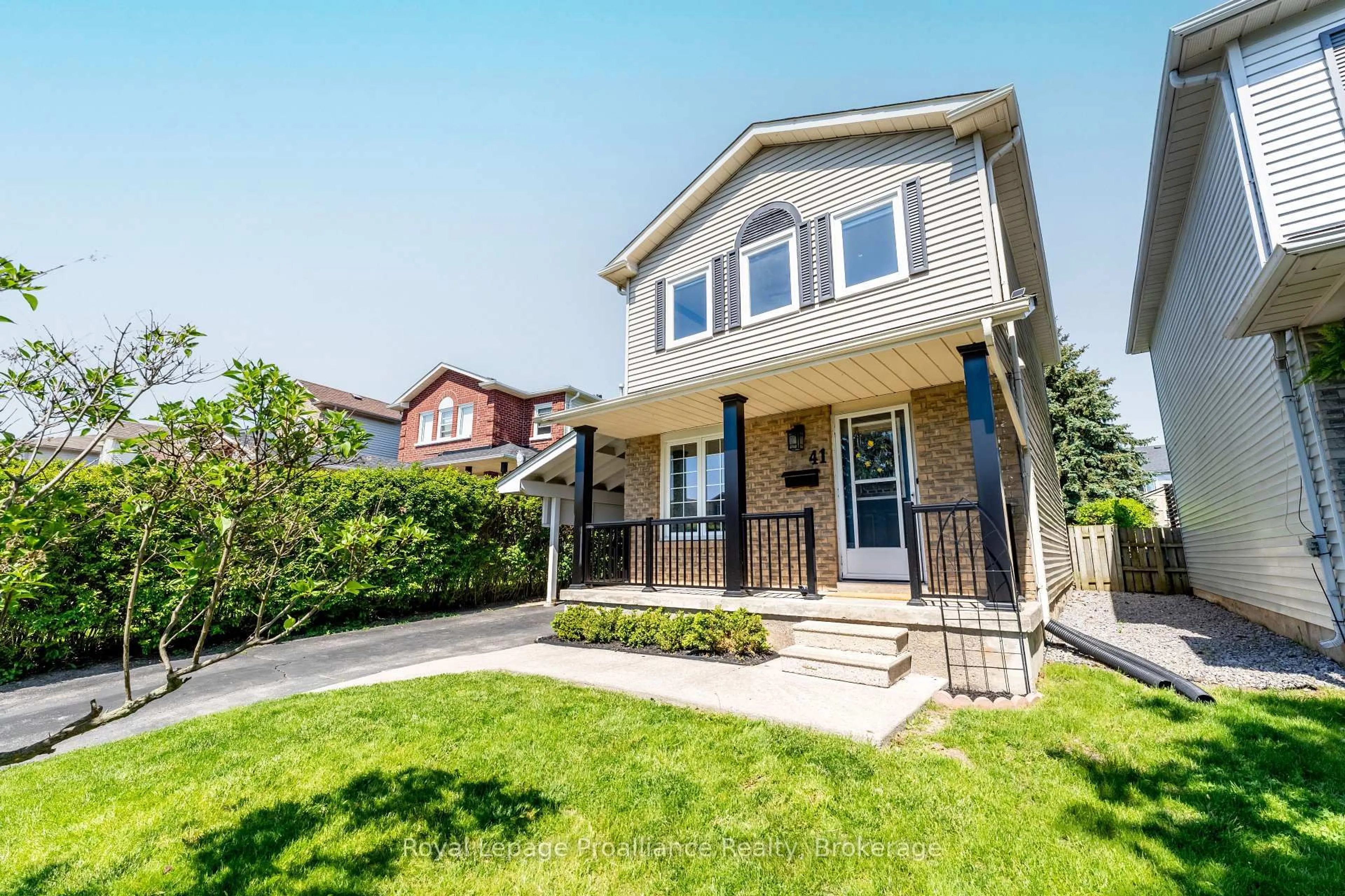 Home with vinyl exterior material, street for 41 Burnham Blvd, Port Hope Ontario L1A 4G5