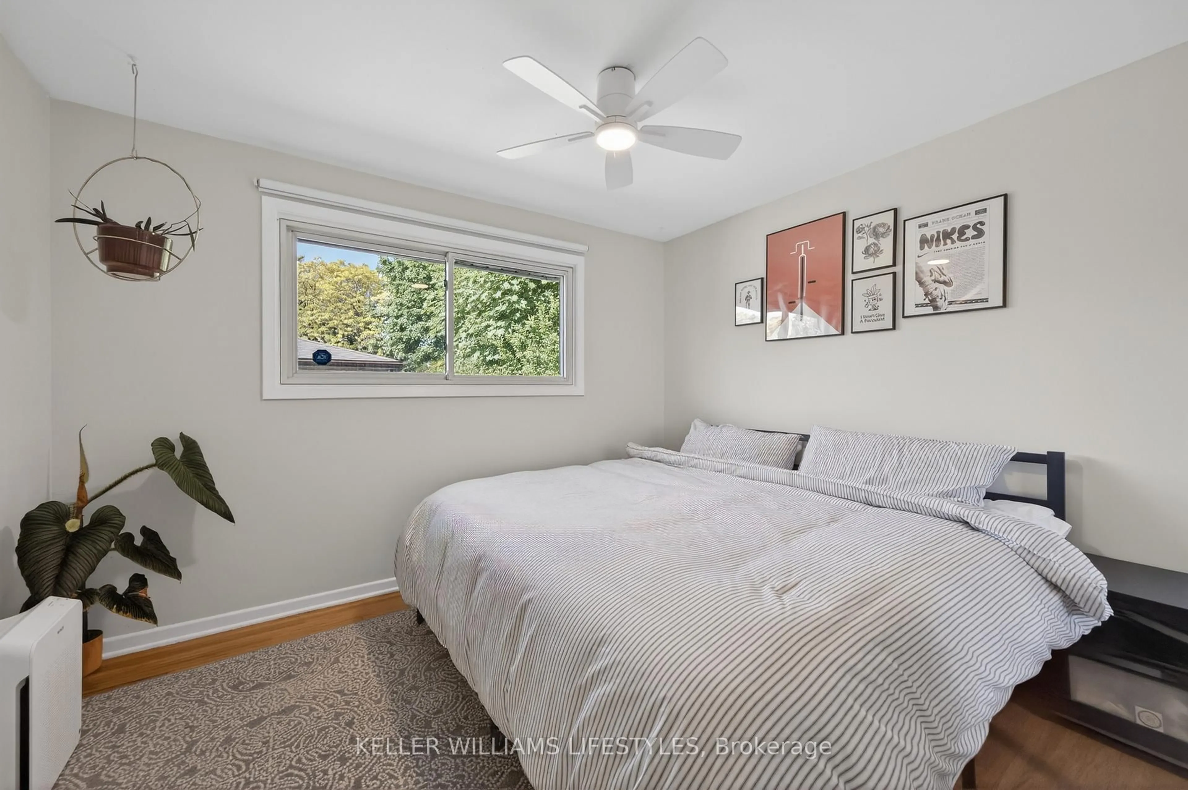 Bedroom with bed, unknown for 3 Baffin Pl, London East Ontario N5V 1E8