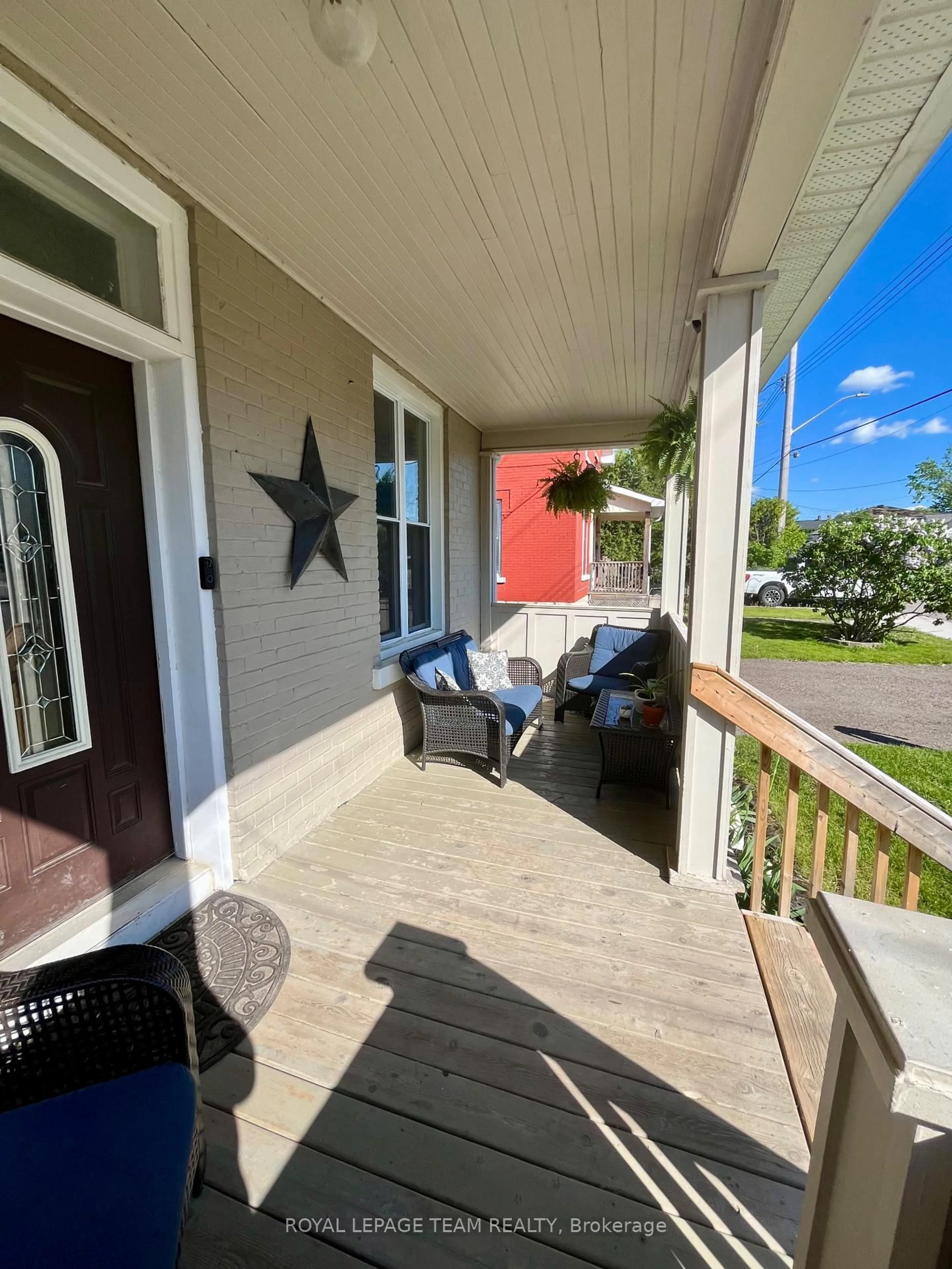 Unknown for 71 Argyle St, Renfrew Ontario K7V 1S7