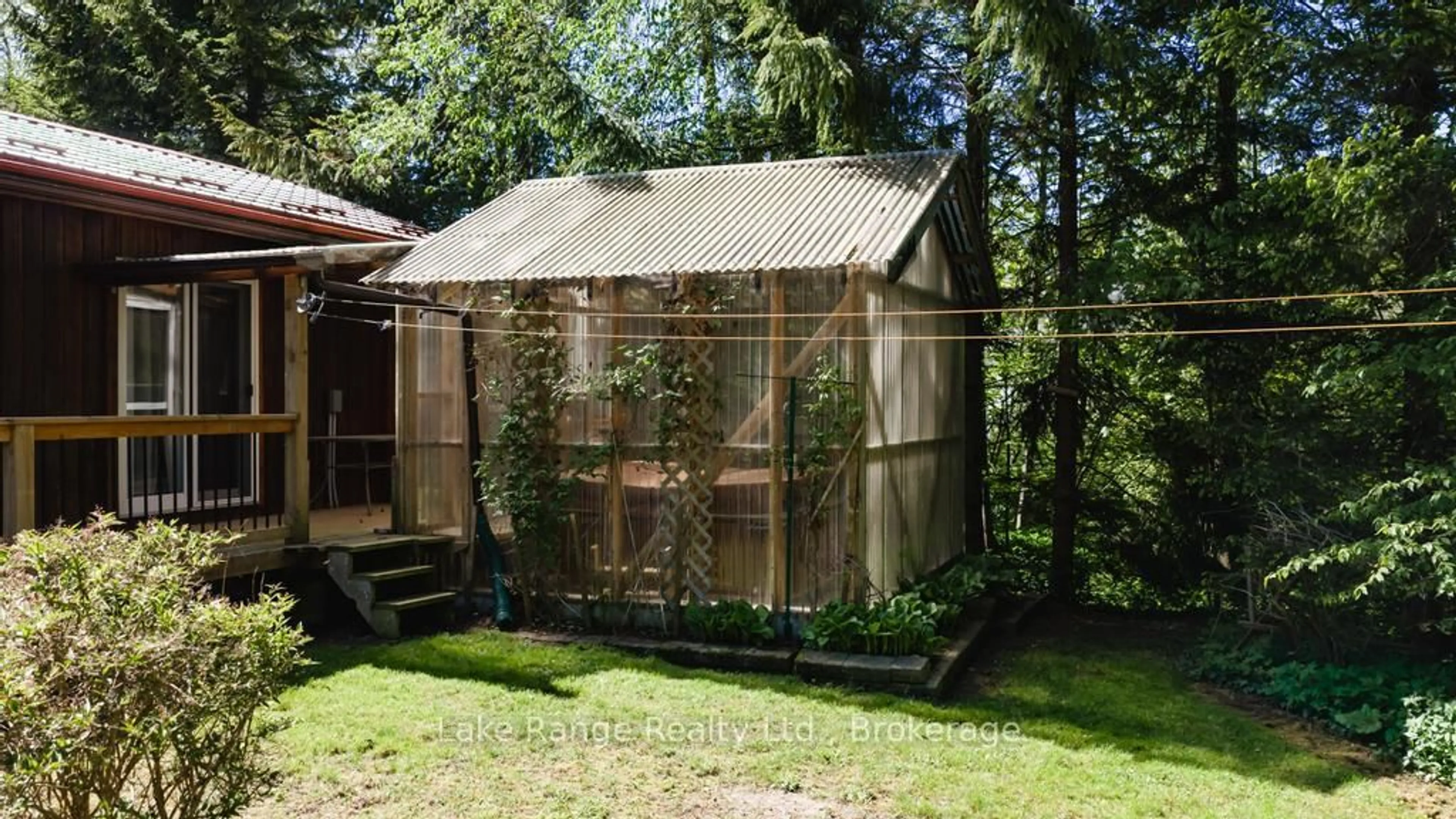 Shed for 216 KICKAPOO Dr, Huron-Kinloss Ontario N2Z 2X3