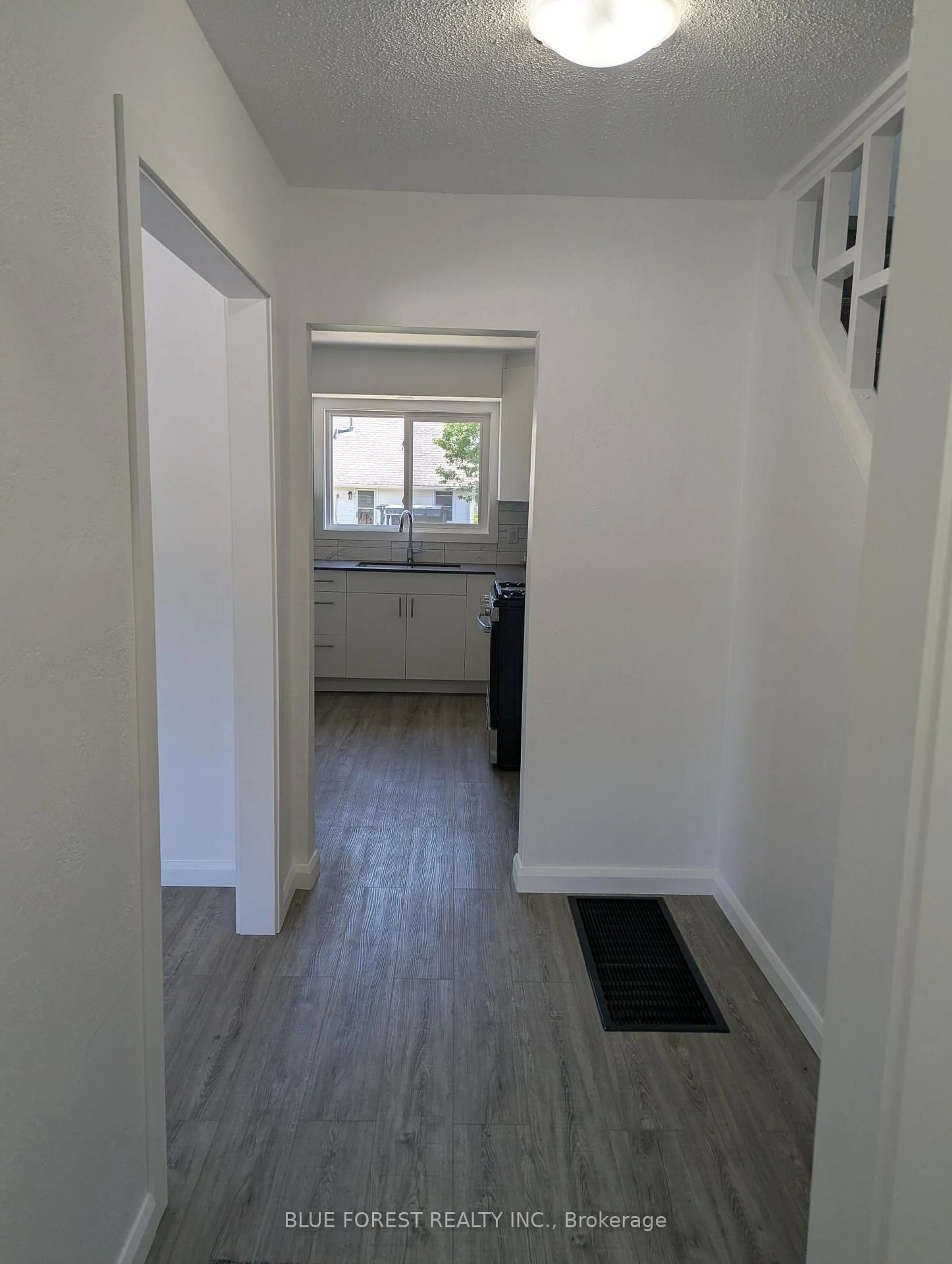 A pic of a room for 40 Wistow St, London East Ontario N5Y 1E1
