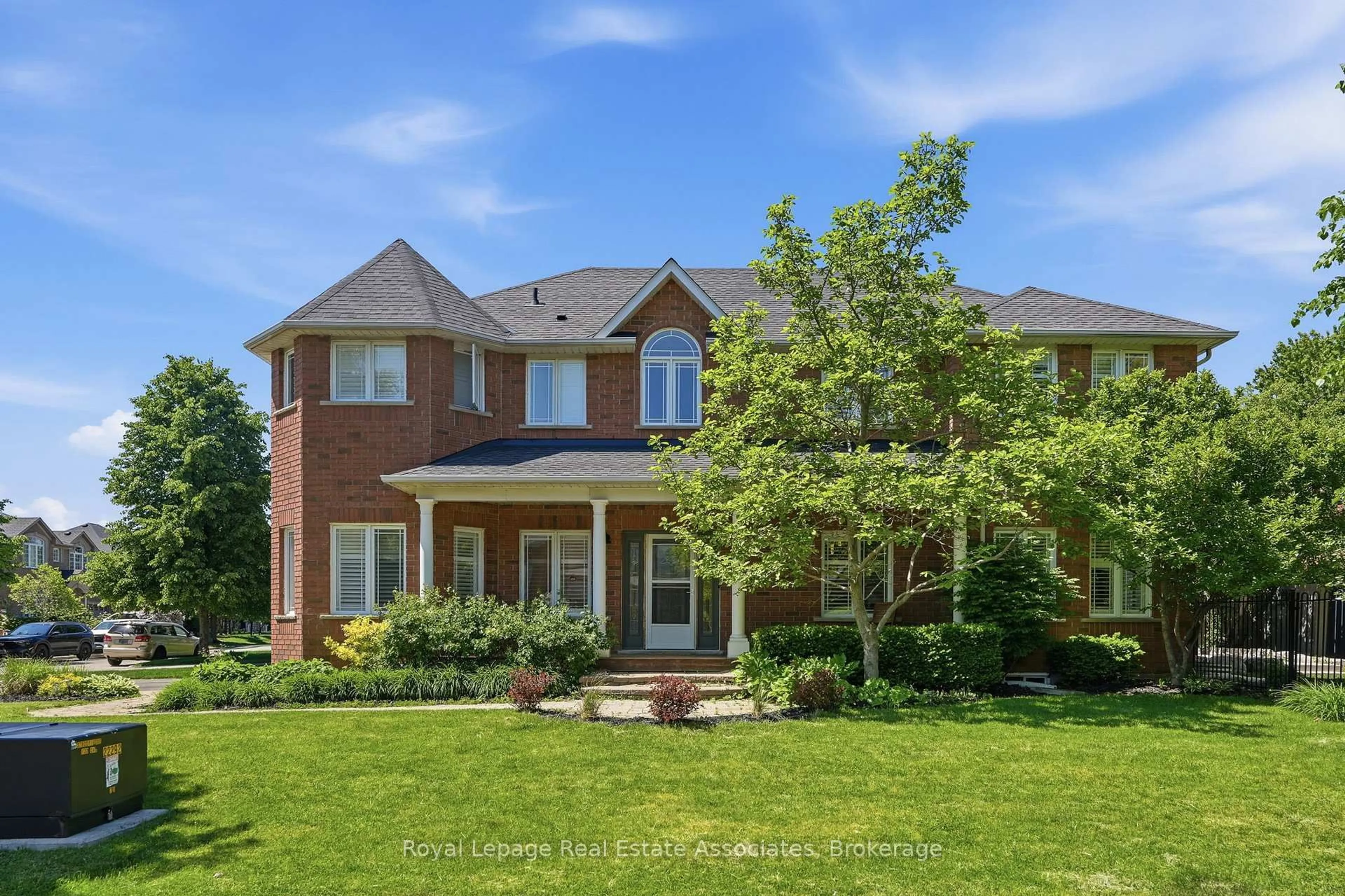 Home with brick exterior material, street for 31 Commando Crt, Hamilton Ontario L8B 0J6