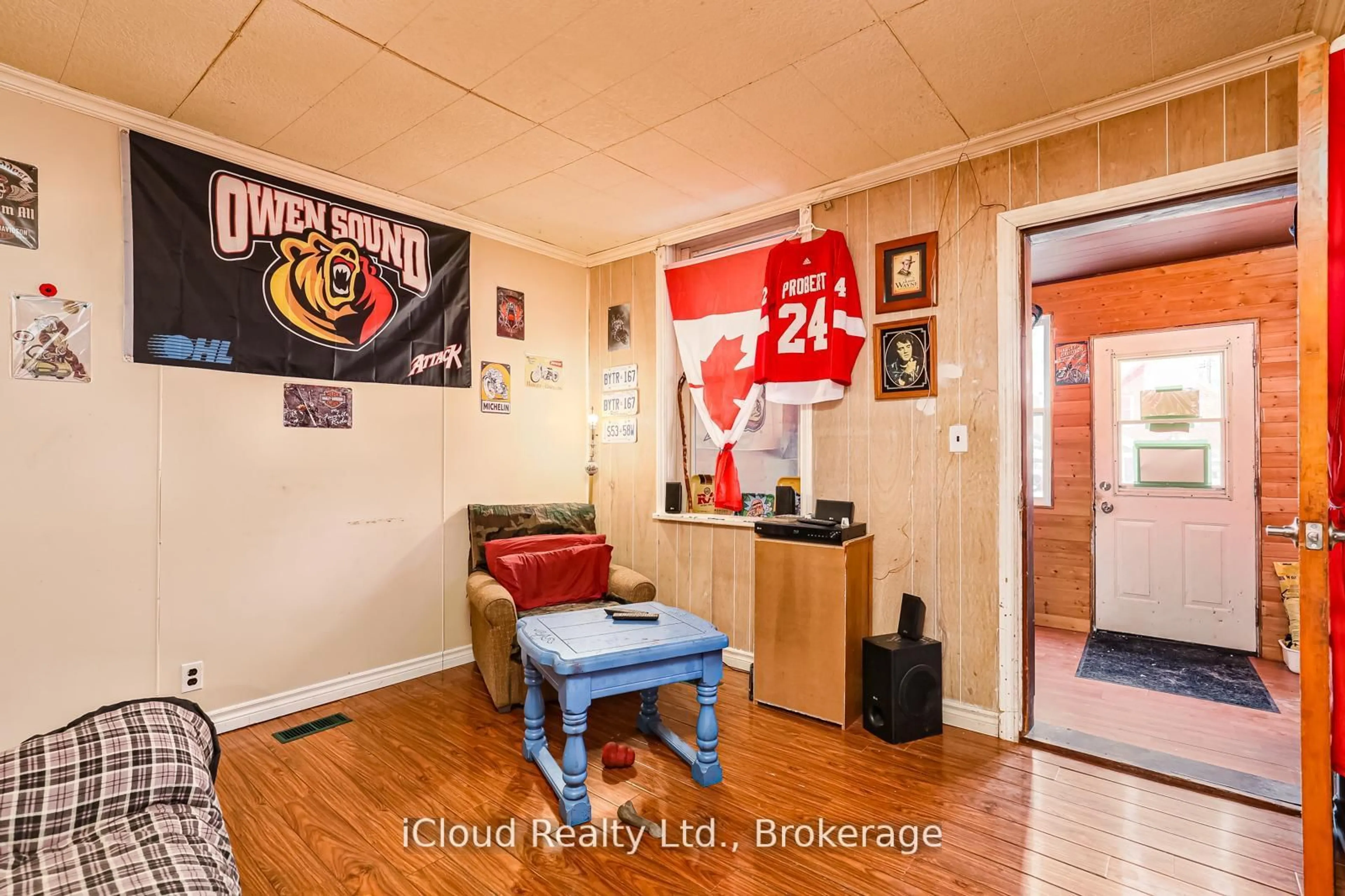 Unknown for 1085 3rd A Ave, Owen Sound Ontario N4K 2L1