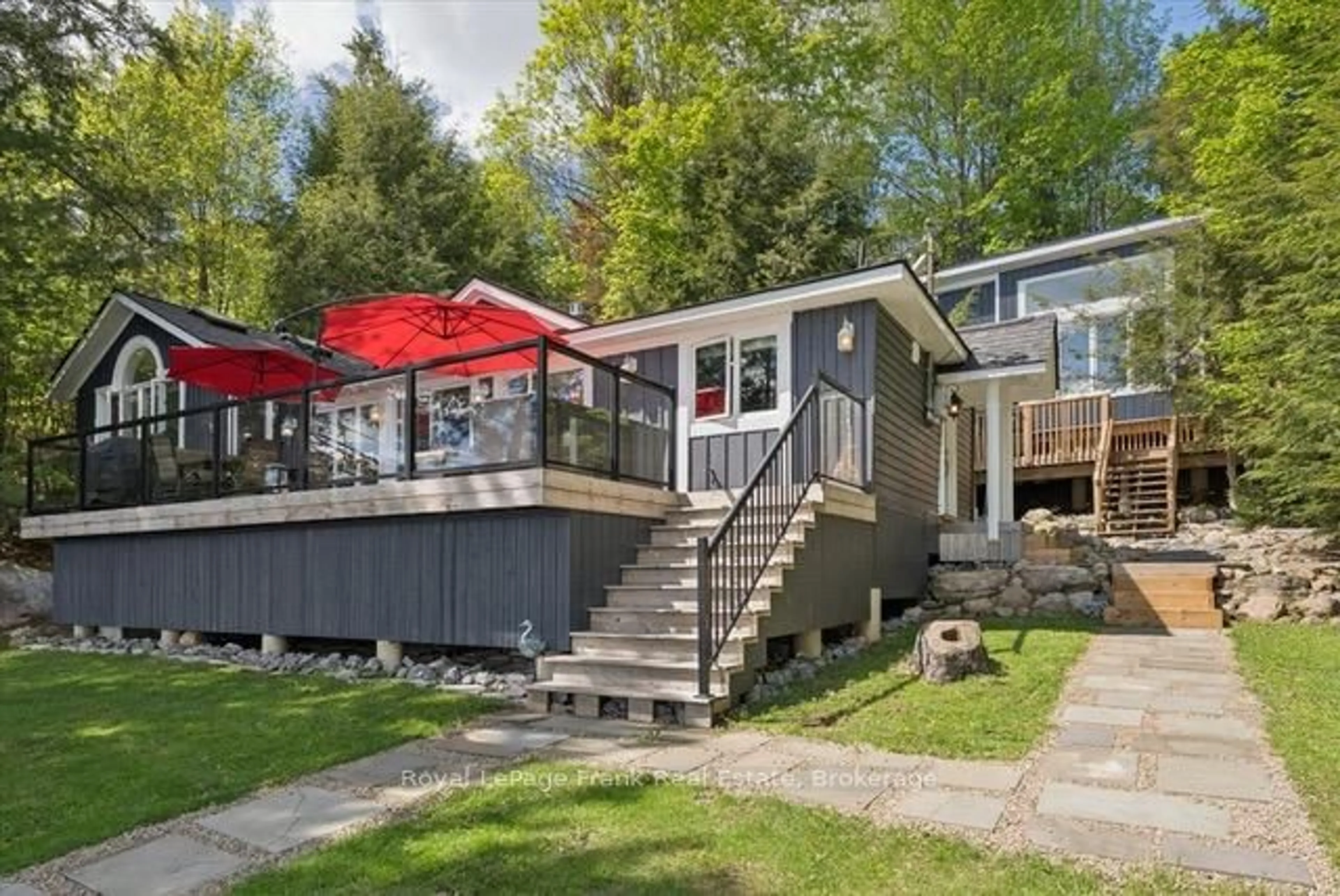 Home with vinyl exterior material, unknown for 5639 Kennisis Lake Rd, Dysart et al Ontario K0M 1S0