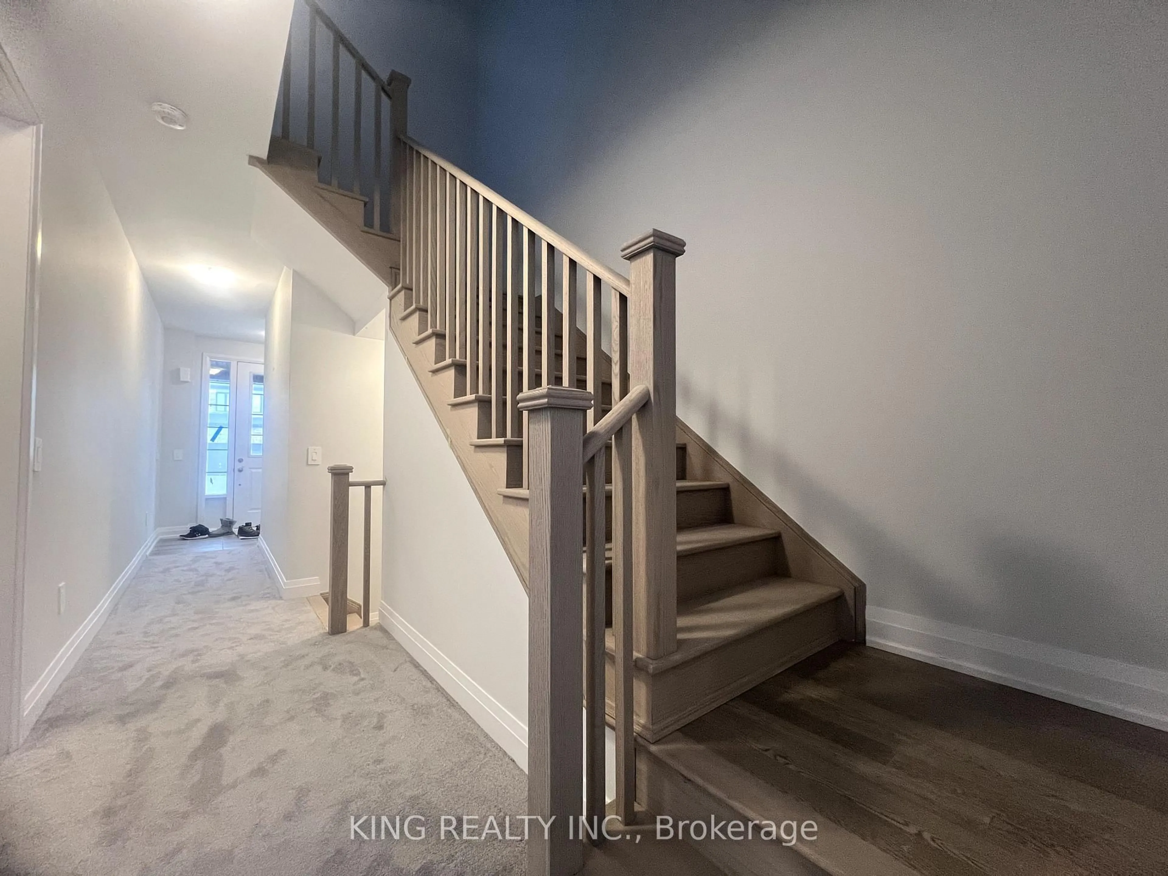 Stairs for 55 Butler Ave, Kawartha Lakes Ontario K9V 4R1