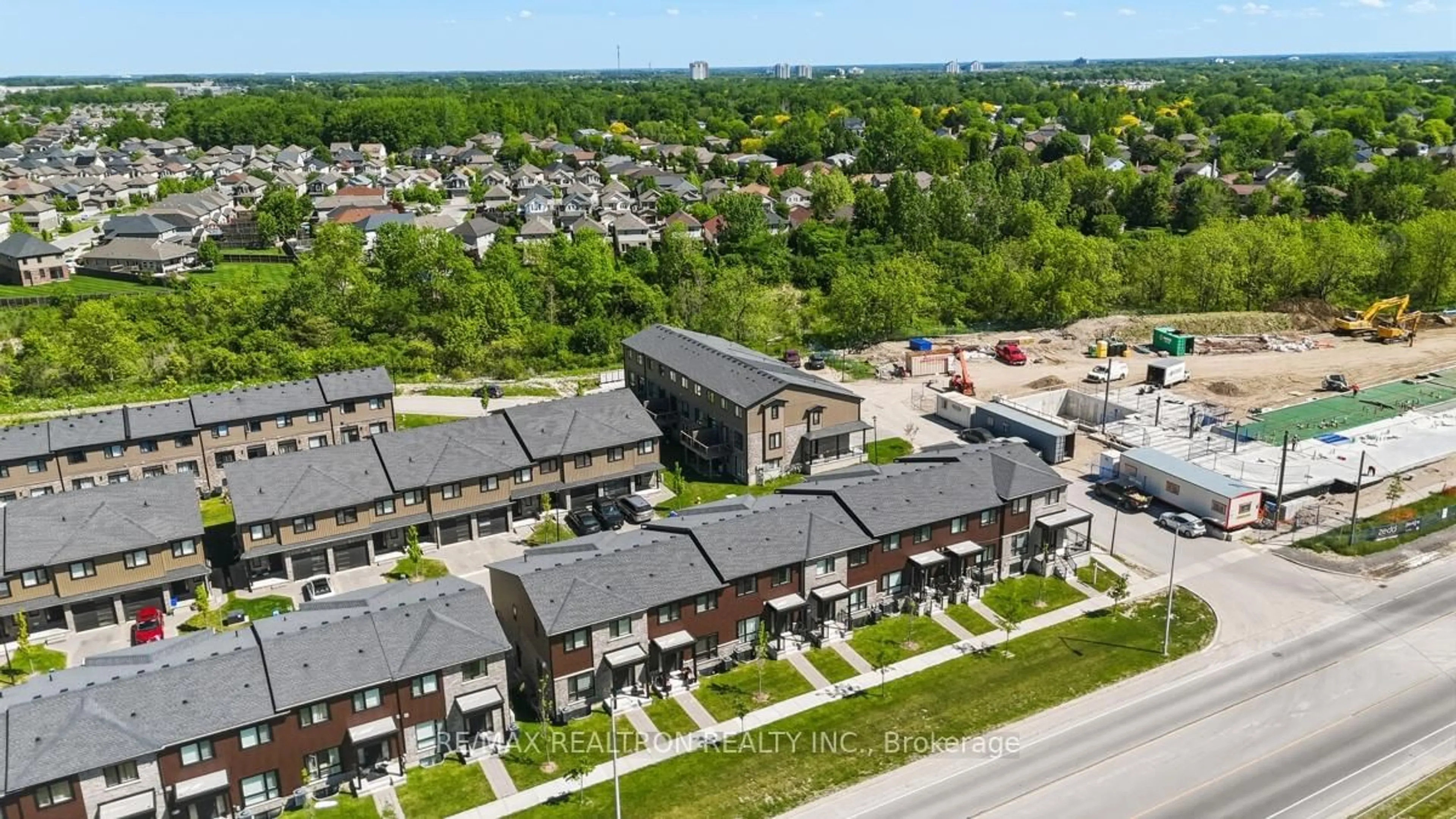 A pic from outside/outdoor area/front of a property/back of a property/a pic from drone, street for 823 Sarnia Rd, London North Ontario N6H 0K3