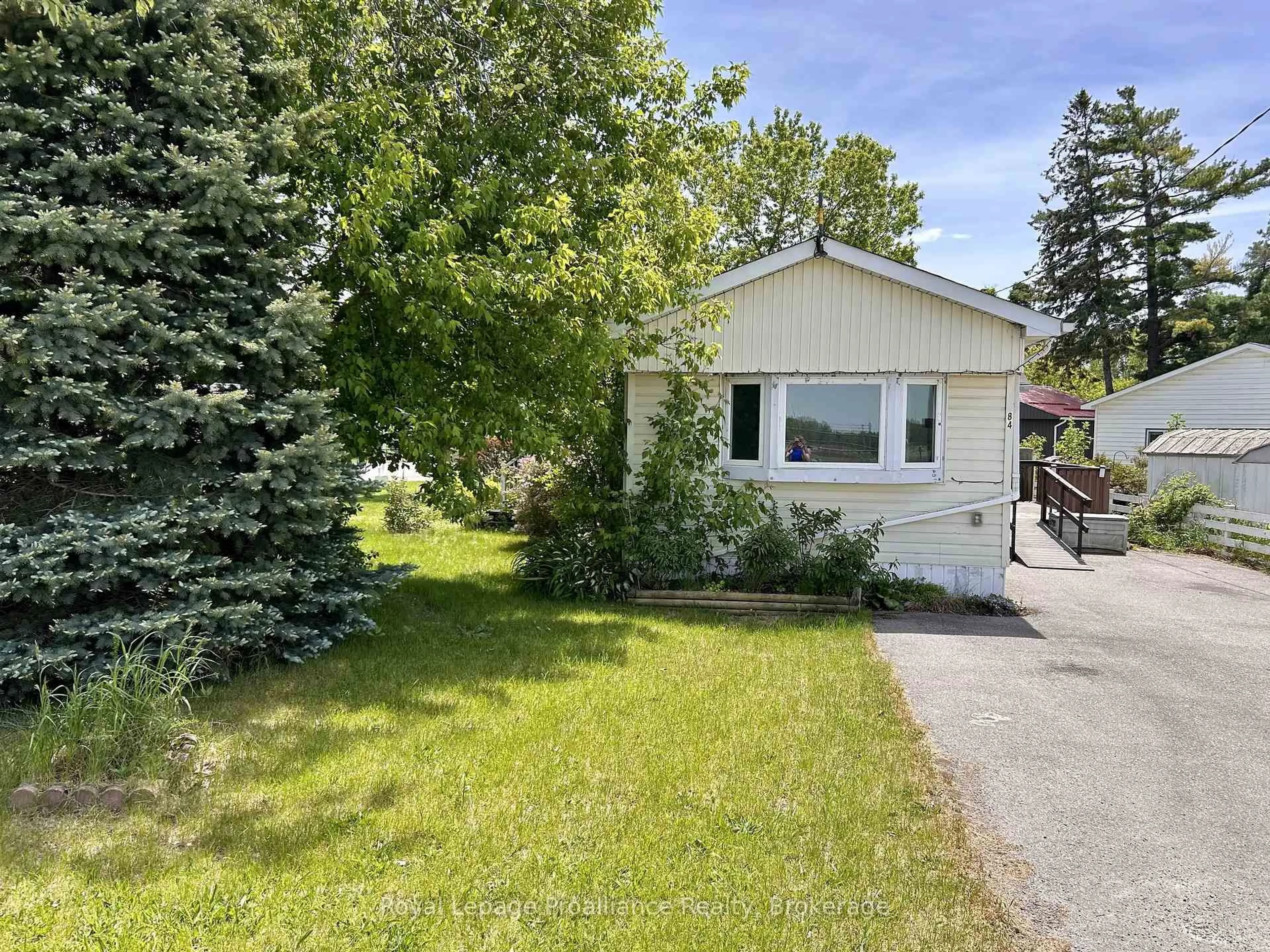 Unknown for 63 Whites Rd #84, Quinte West Ontario K8V 5P5