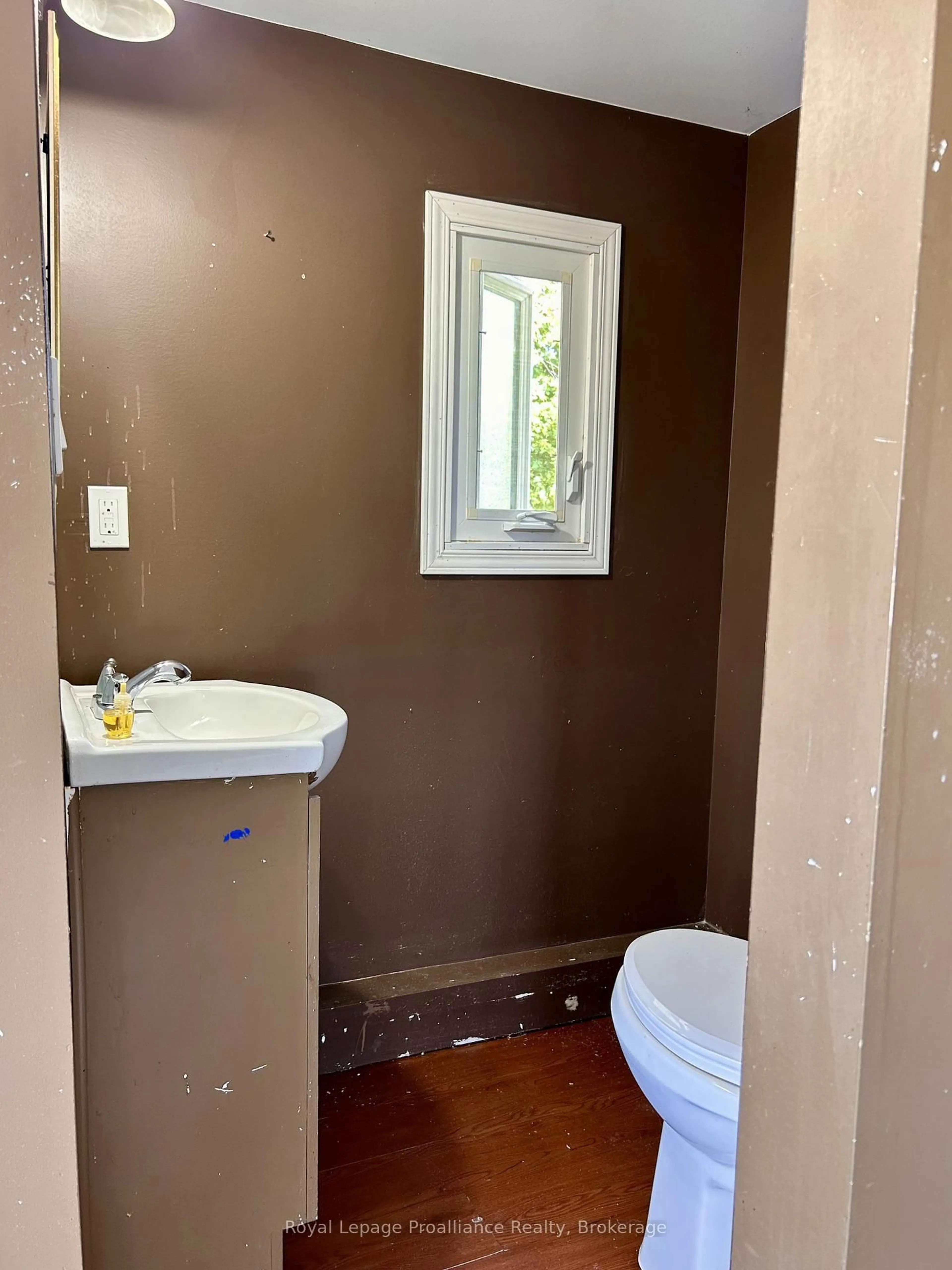 A pic of a room for 63 Whites Rd #84, Quinte West Ontario K8V 5P5