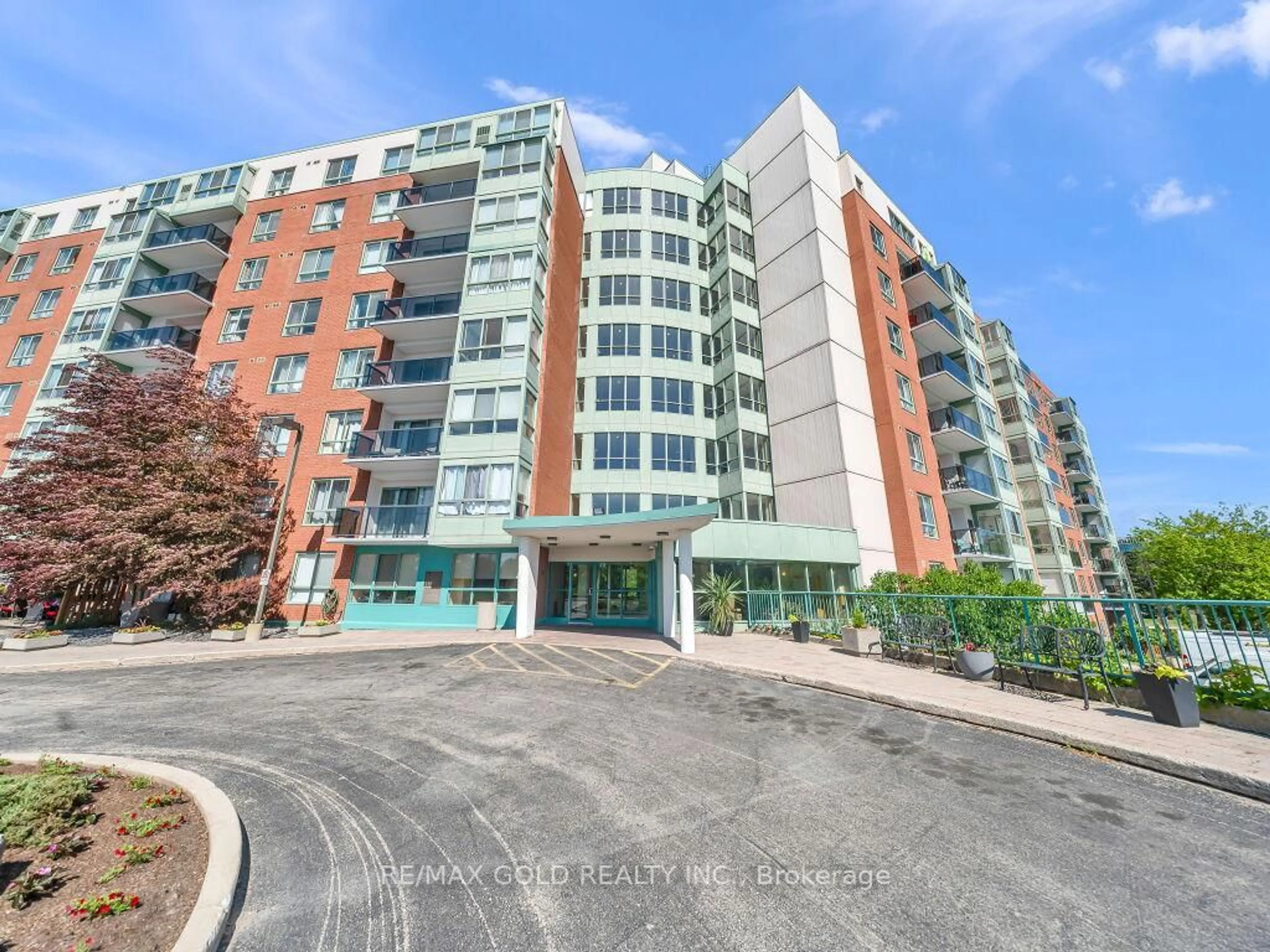 Unknown for 30 Blue Springs Dr #611, Waterloo Ontario N2J 4T2