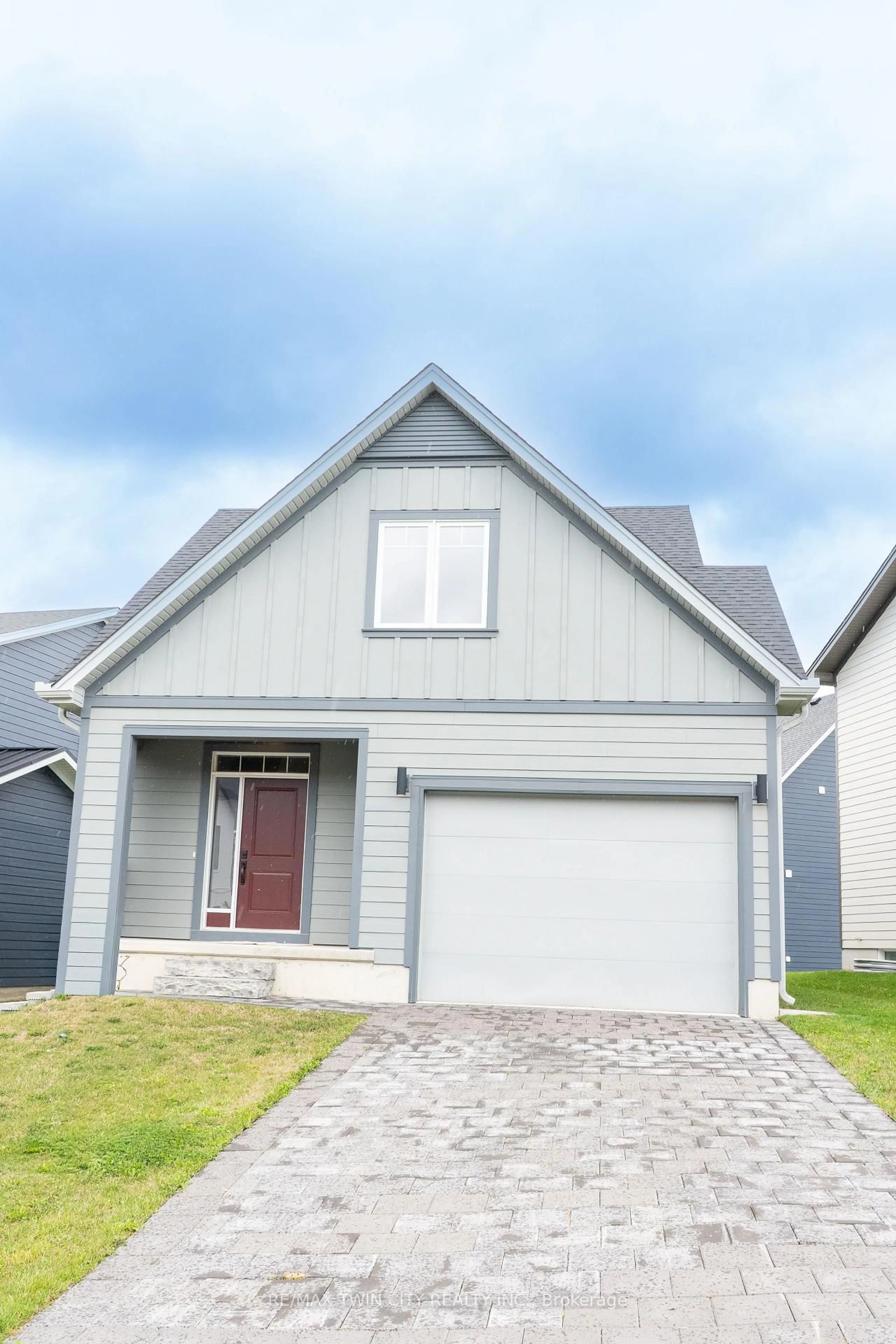 Home with vinyl exterior material, street for 171 JULIE Cres, London South Ontario N5X 3X4