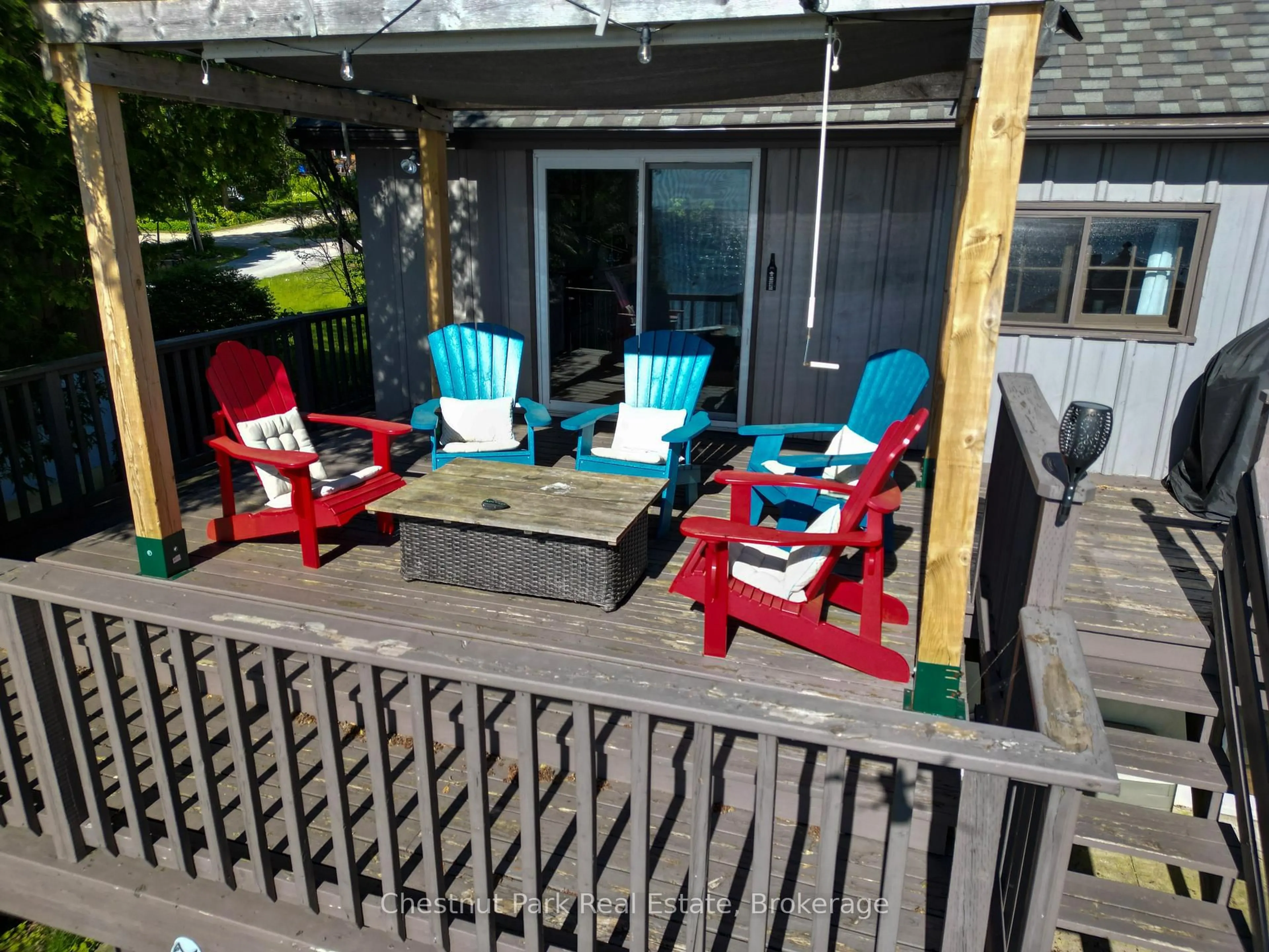Patio, water/lake/river/ocean view for 225 Cedar Ave, Meaford Ontario N4L 1W5