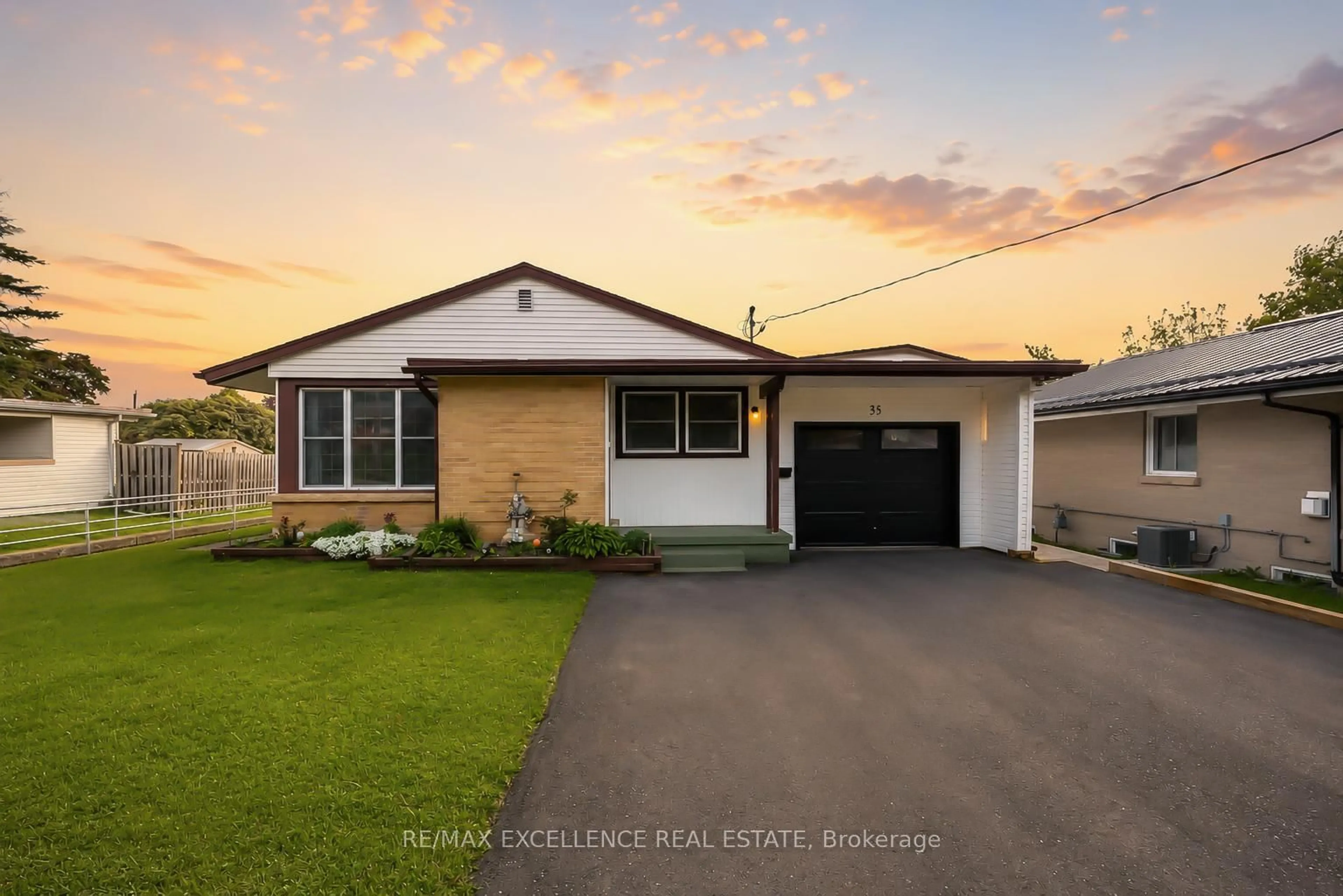 Home with vinyl exterior material, street for 35 Siebert Ave, Kitchener Ontario N2C 2A5
