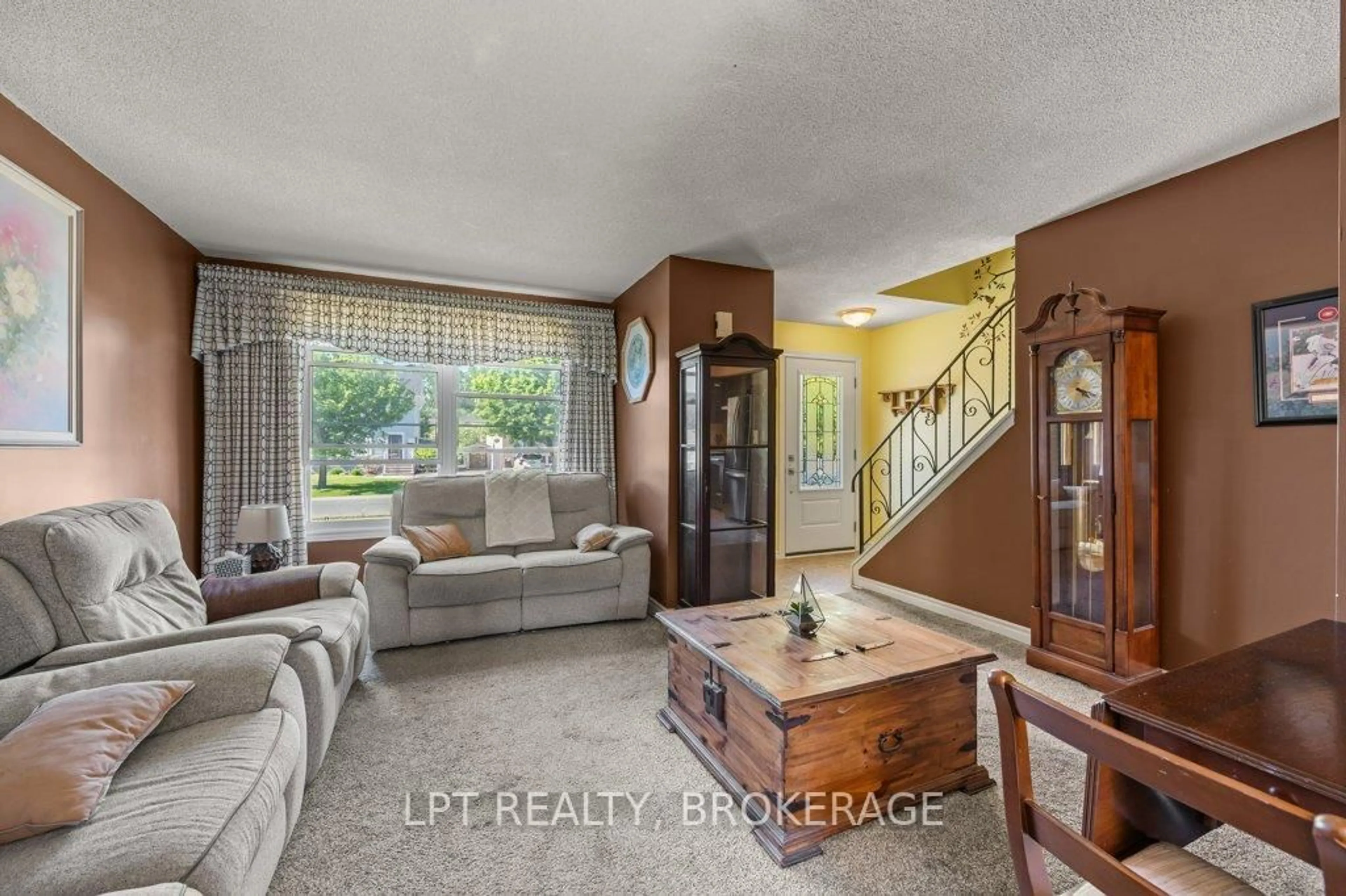 Living room with furniture, unknown for 994 Uxbridge Cres, Kingston Ontario K7M 8K7
