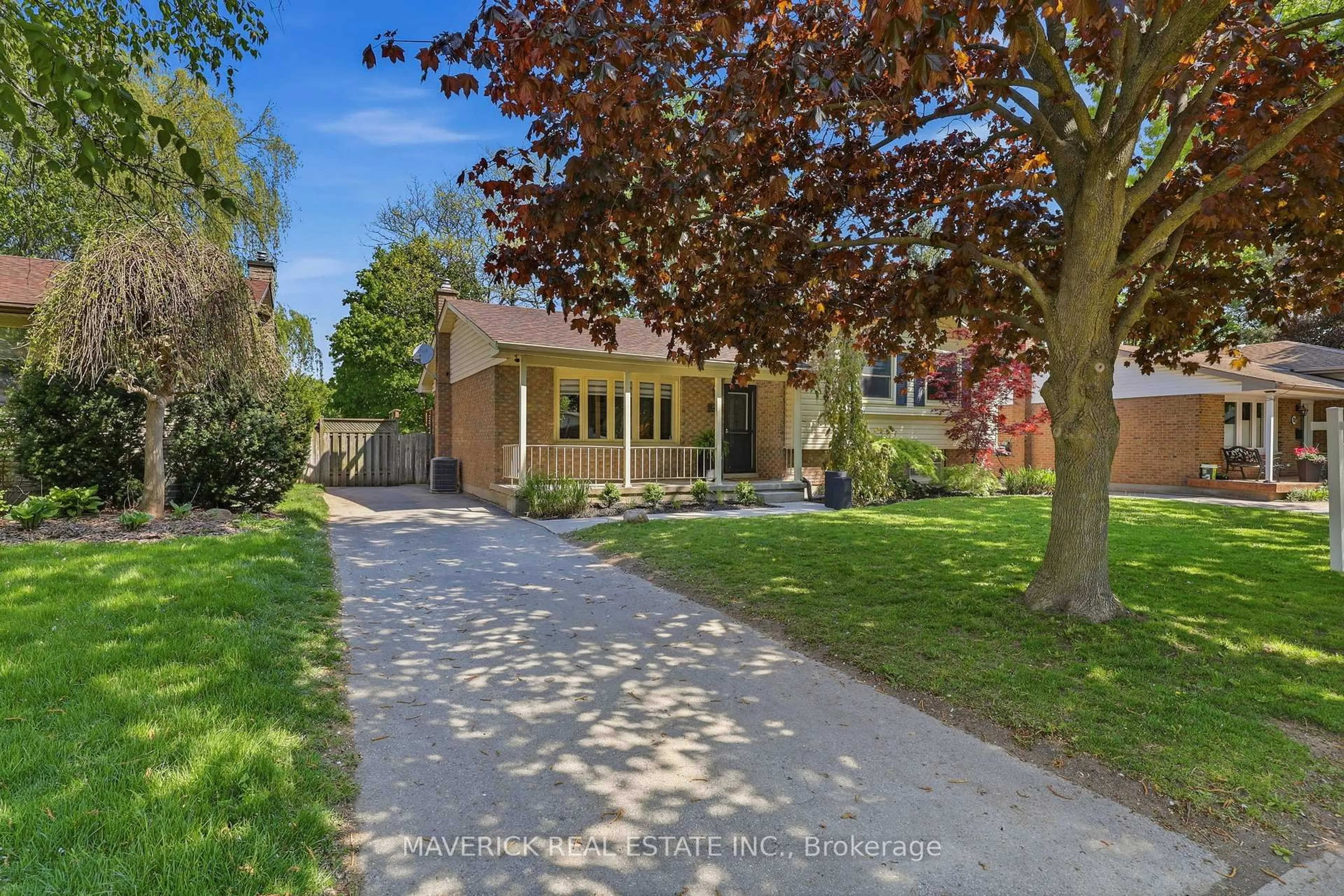 Unknown for 56 Hawthorne Rd, London North Ontario N6G 2W8