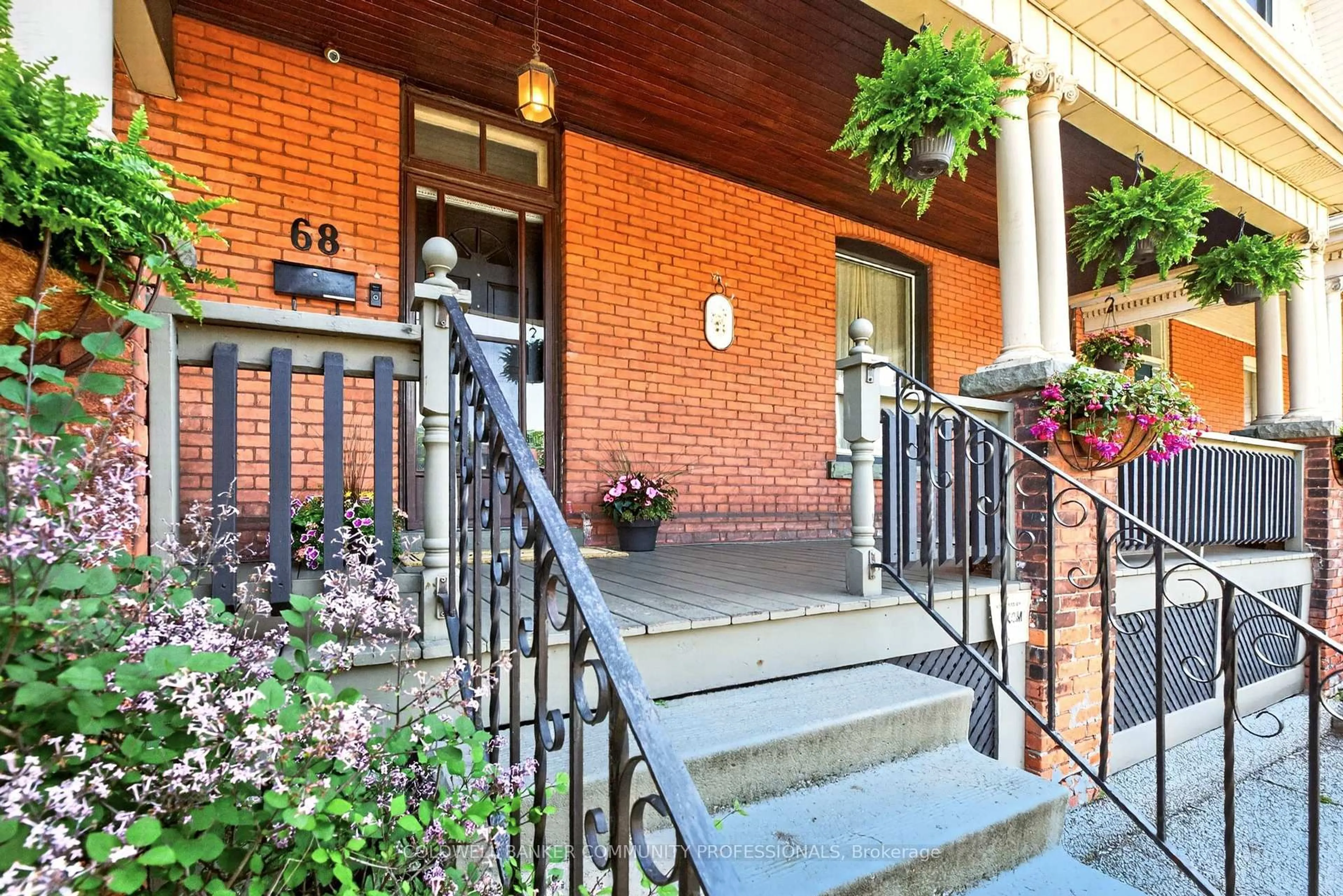 Unknown for 68 Delaware Ave, Hamilton Ontario L8M 1T7
