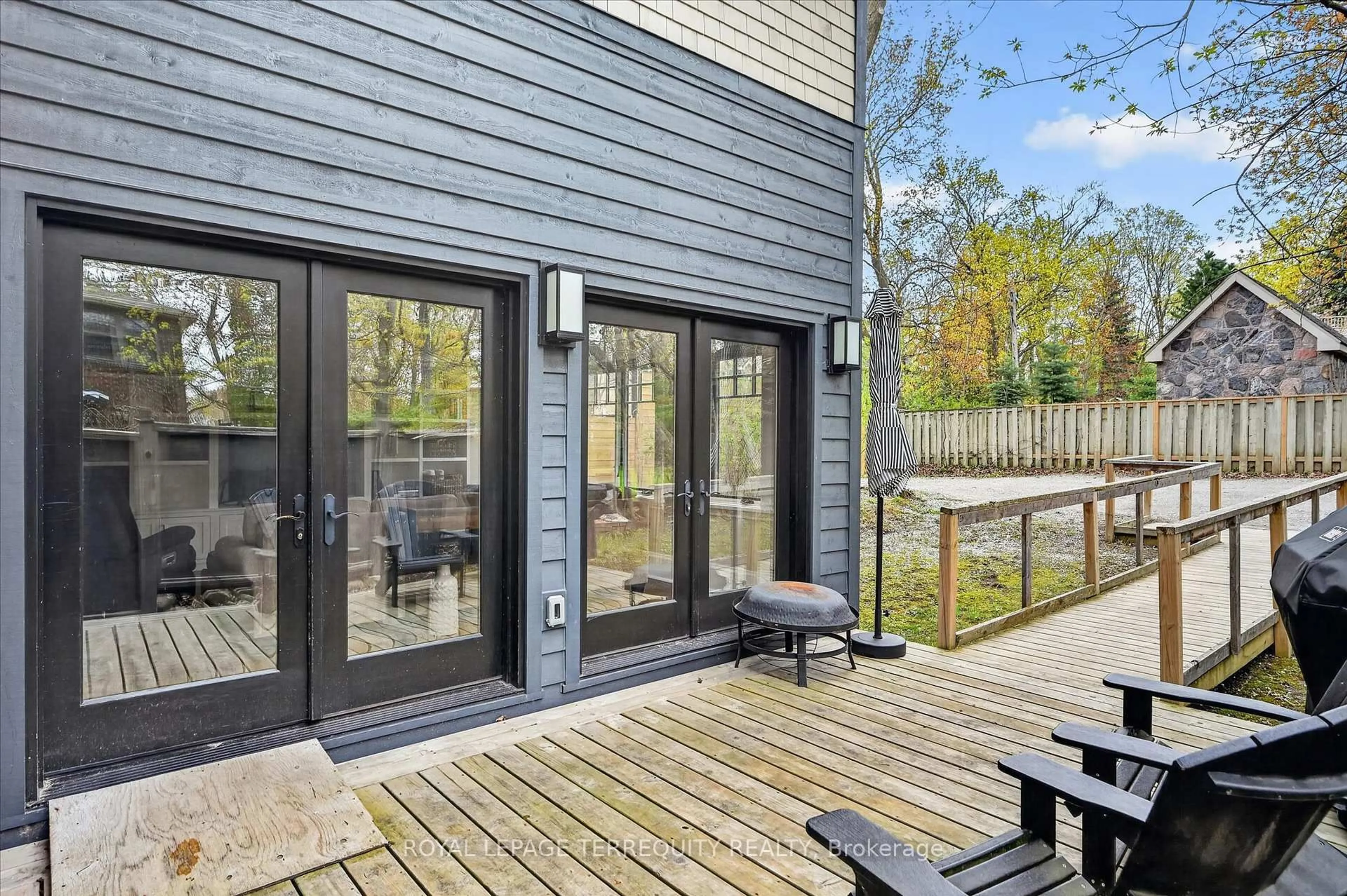 Patio, water/lake/river/ocean view for 53 BENSON Ave, Peterborough Ontario K9H 5X7