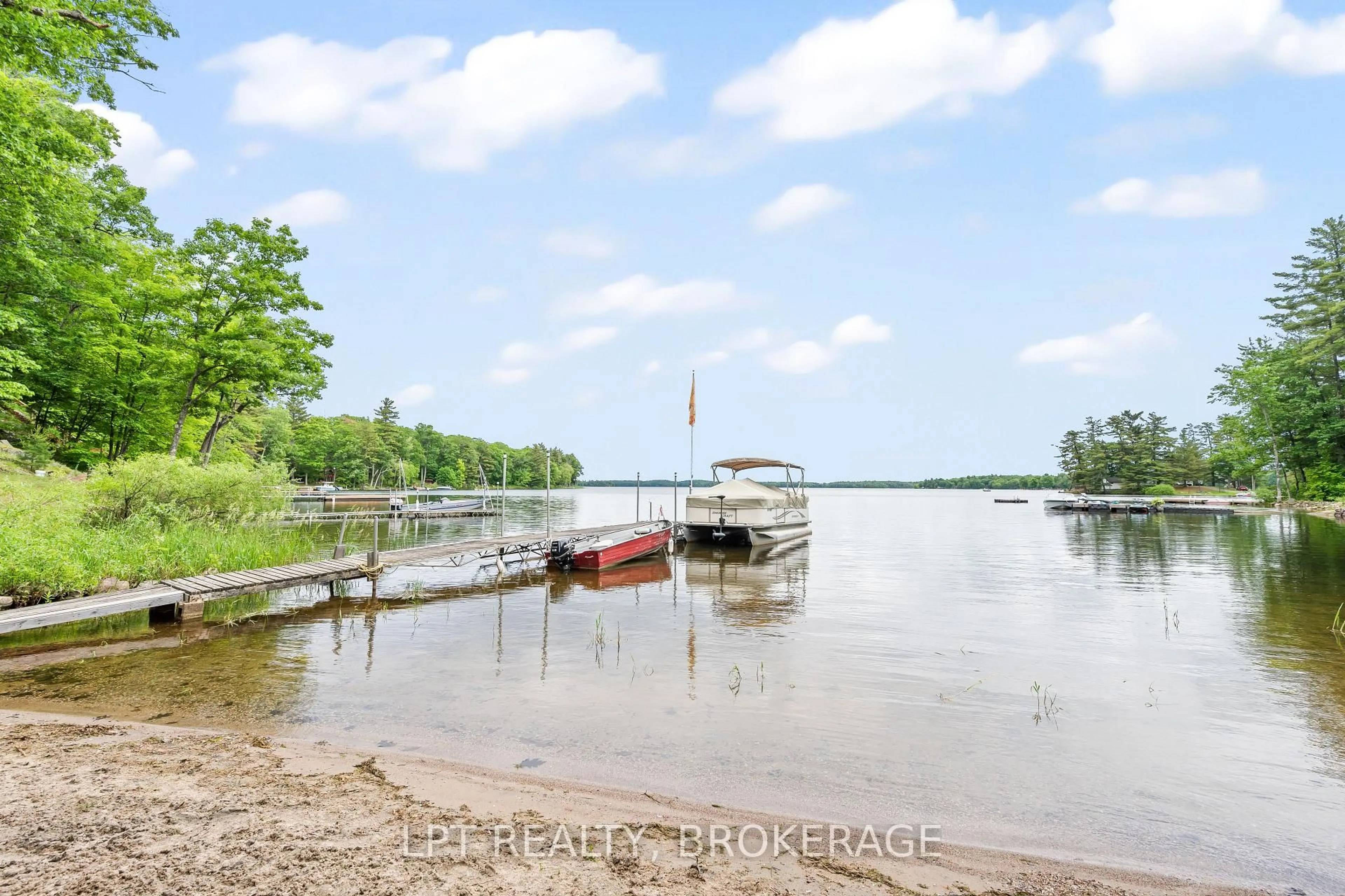Blurry image for 31 Acorn Lane, Tichborne Ontario K0H 2V0