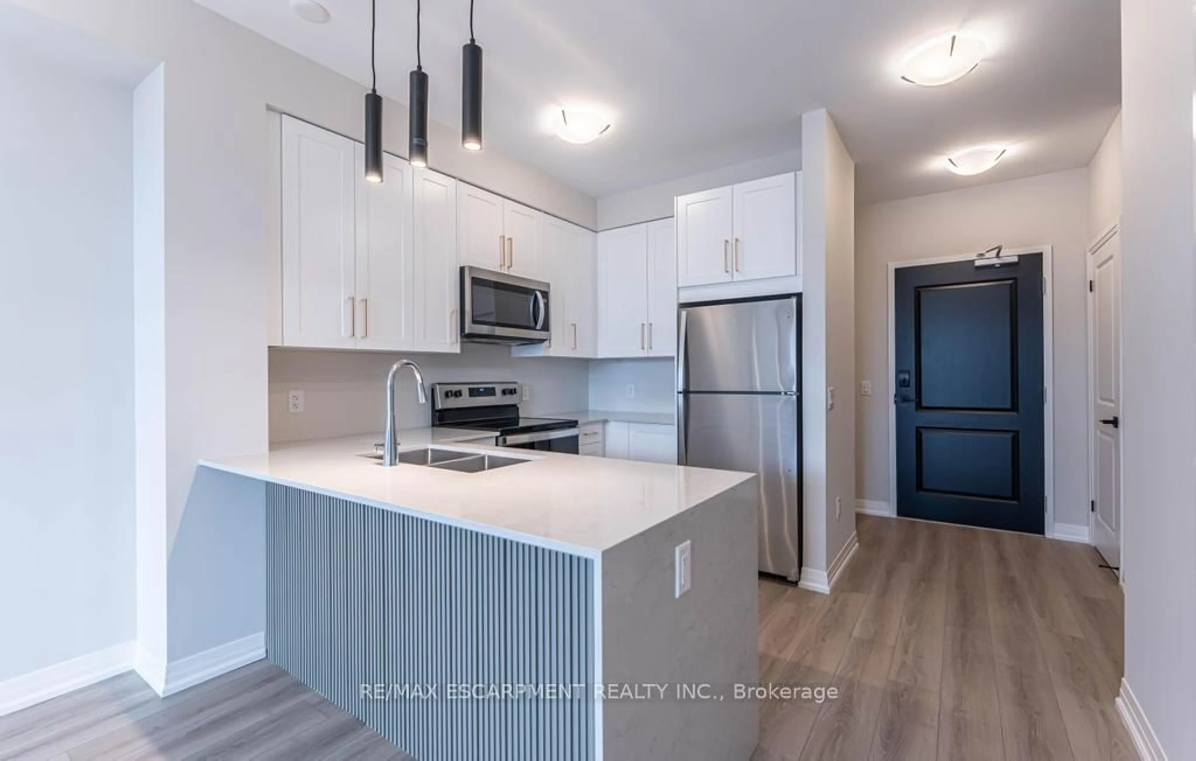 Open concept kitchen, unknown for 120 SPRINGVALLEY Cres #104, Hamilton Ontario L9C 0G2