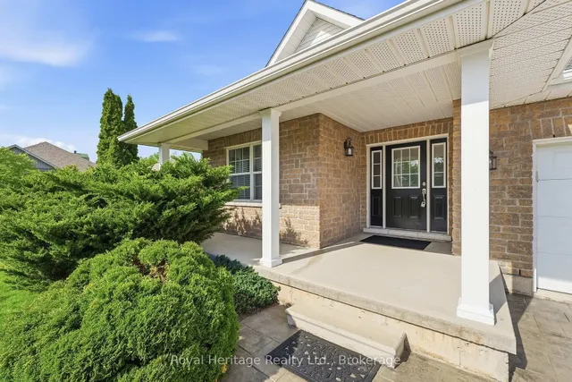 2 Cortland Way, Brighton 4