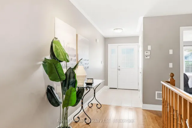 2 Cortland Way, Brighton 5