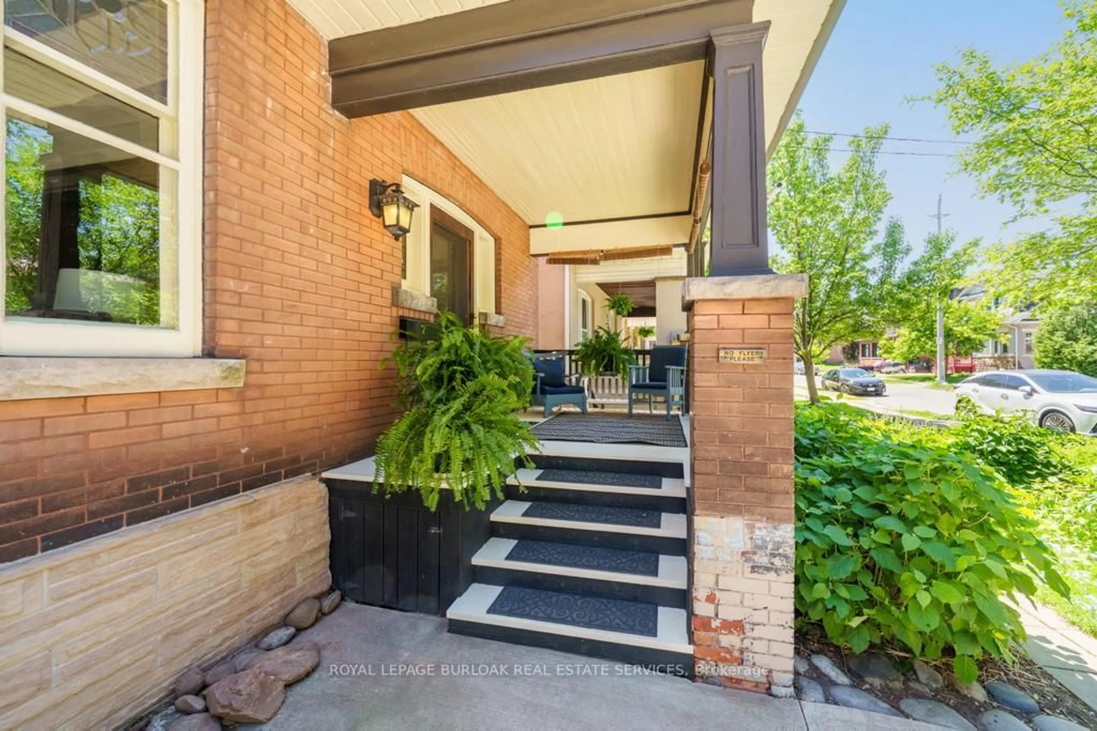 Patio, street for 35 Burris St, Hamilton Ontario L8M 2J1