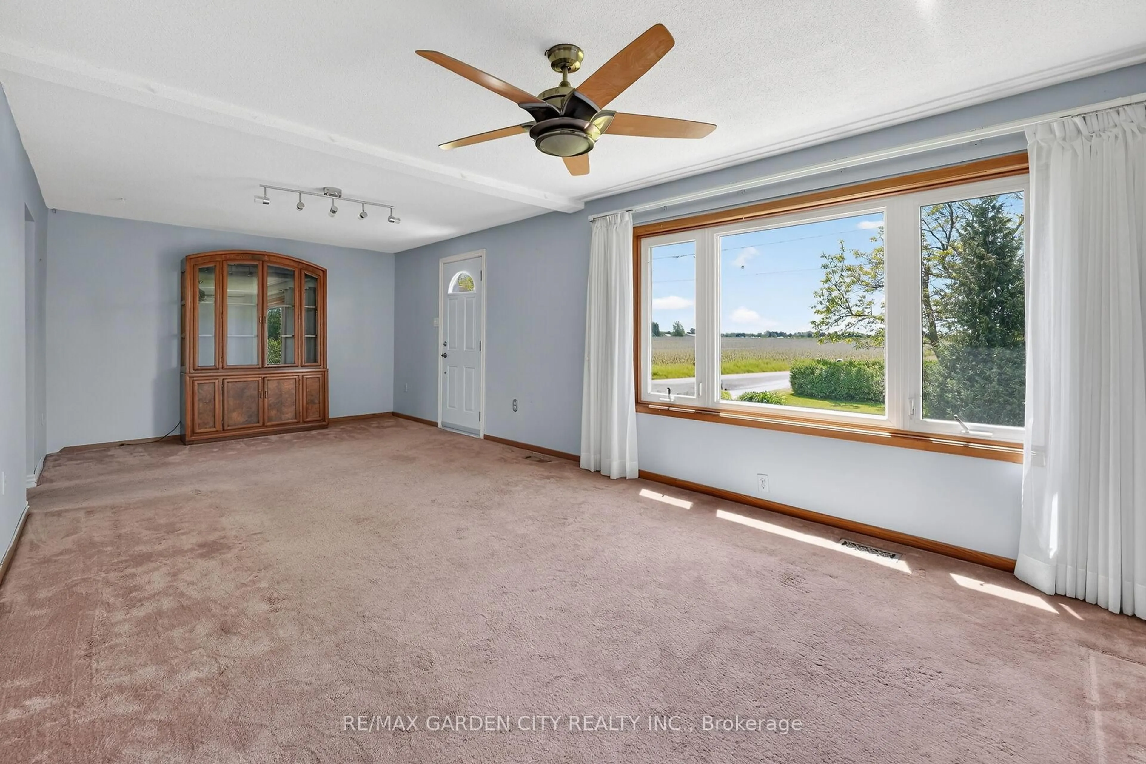 A pic of a room for 1621 Second Ave, St. Catharines Ontario L2R 6P9