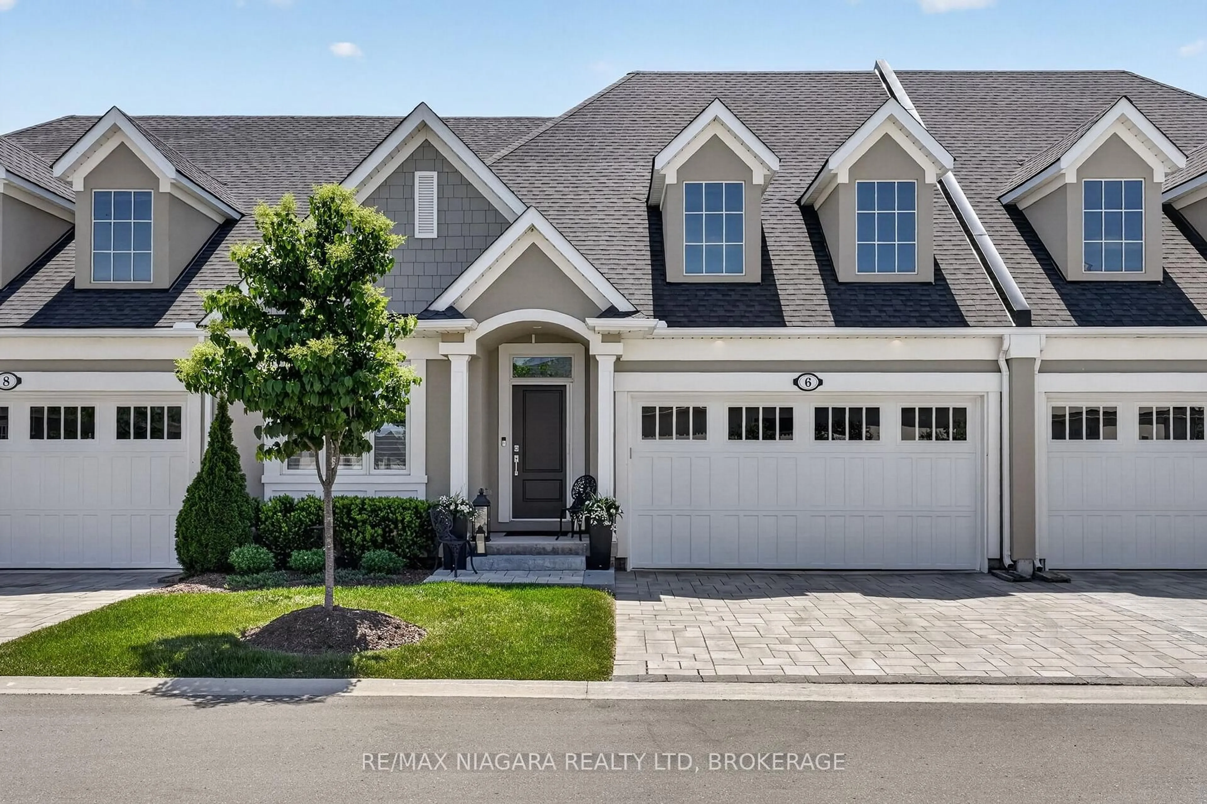 Home with vinyl exterior material, street for 6 Mills Lane, Niagara-on-the-Lake Ontario L0S 1J0