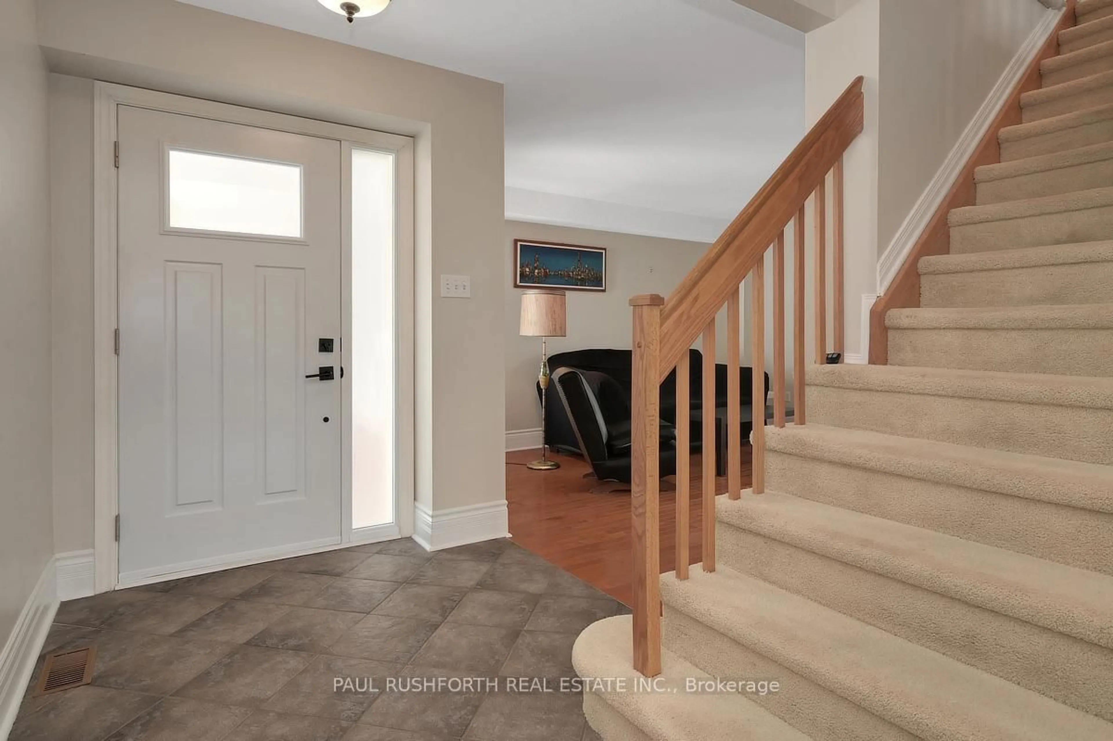 Indoor entryway for 90 Acklam Terr, Kanata Ontario K2K 2J1