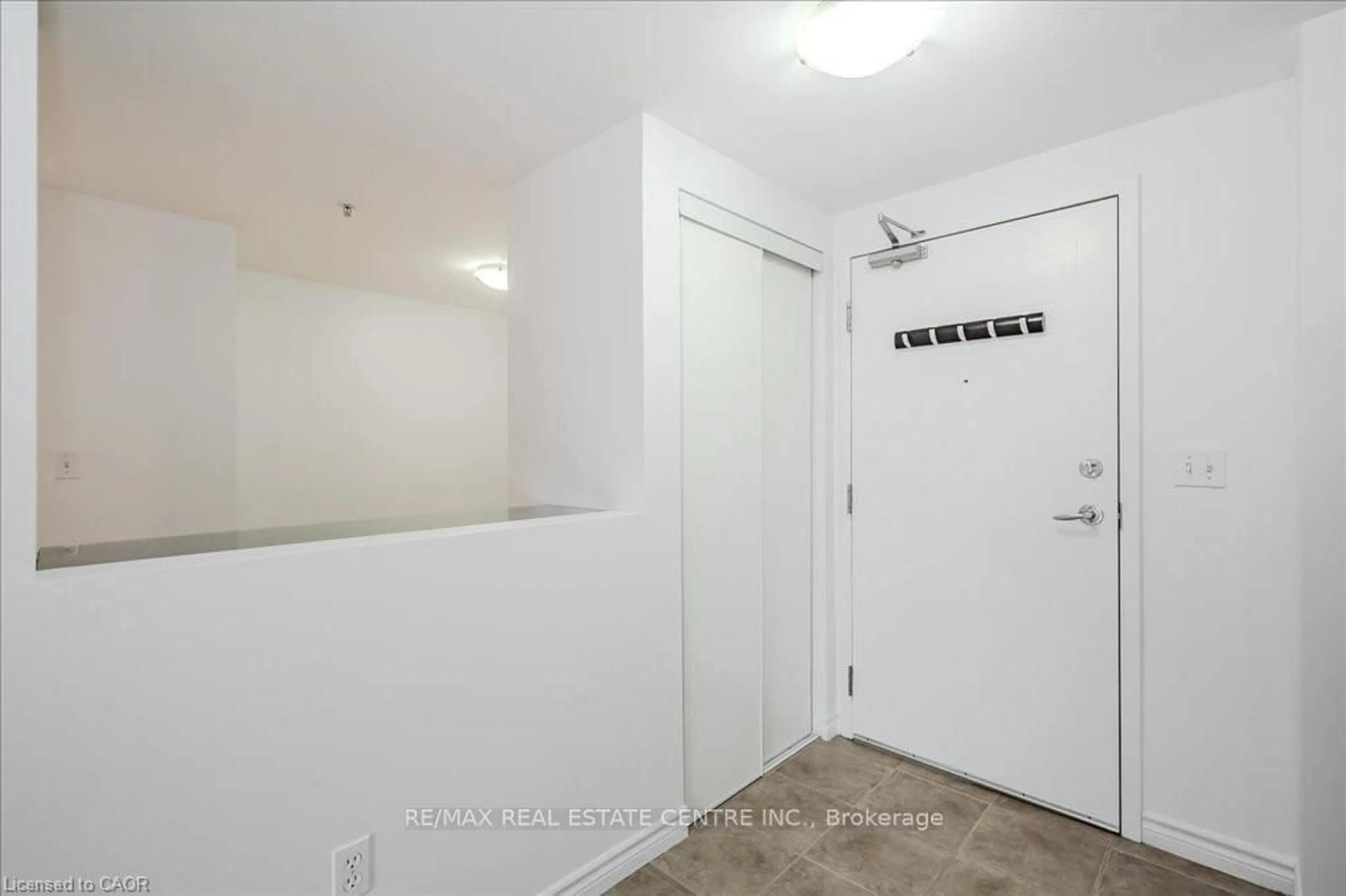 Unknown for 41 Goodwin Dr #202, Guelph Ontario N1L 0E7