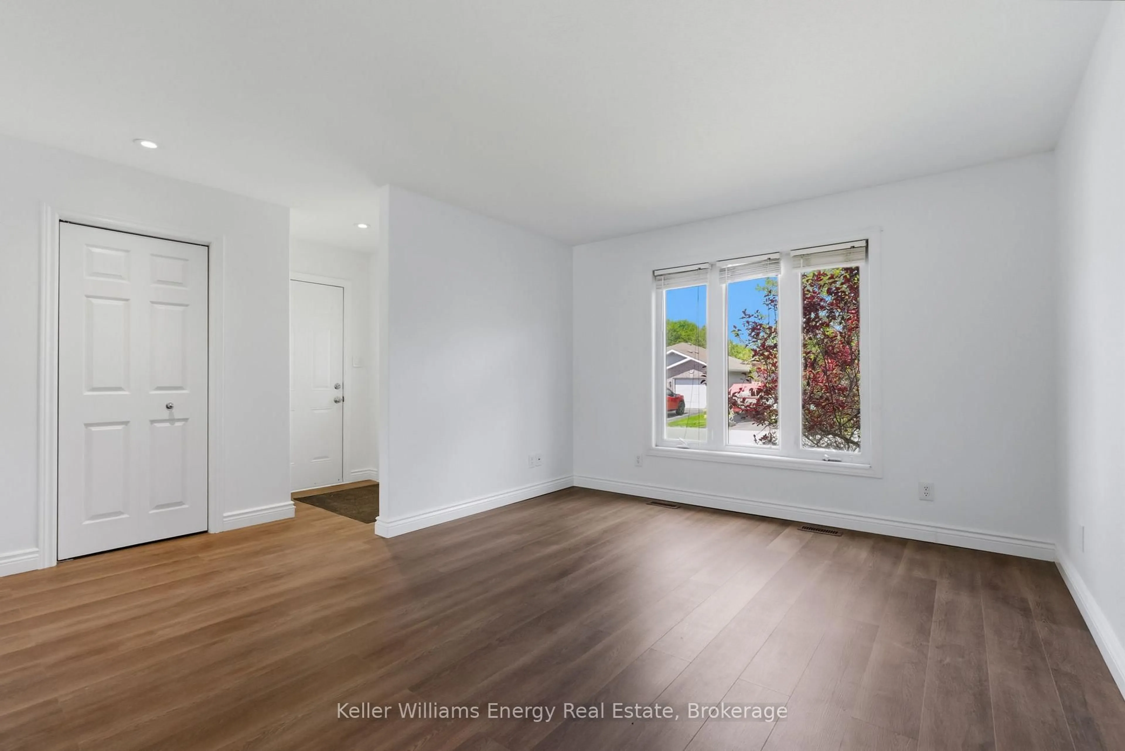 A pic of a room for 170 NICHOLAS St, Quinte West Ontario K8V 6B2