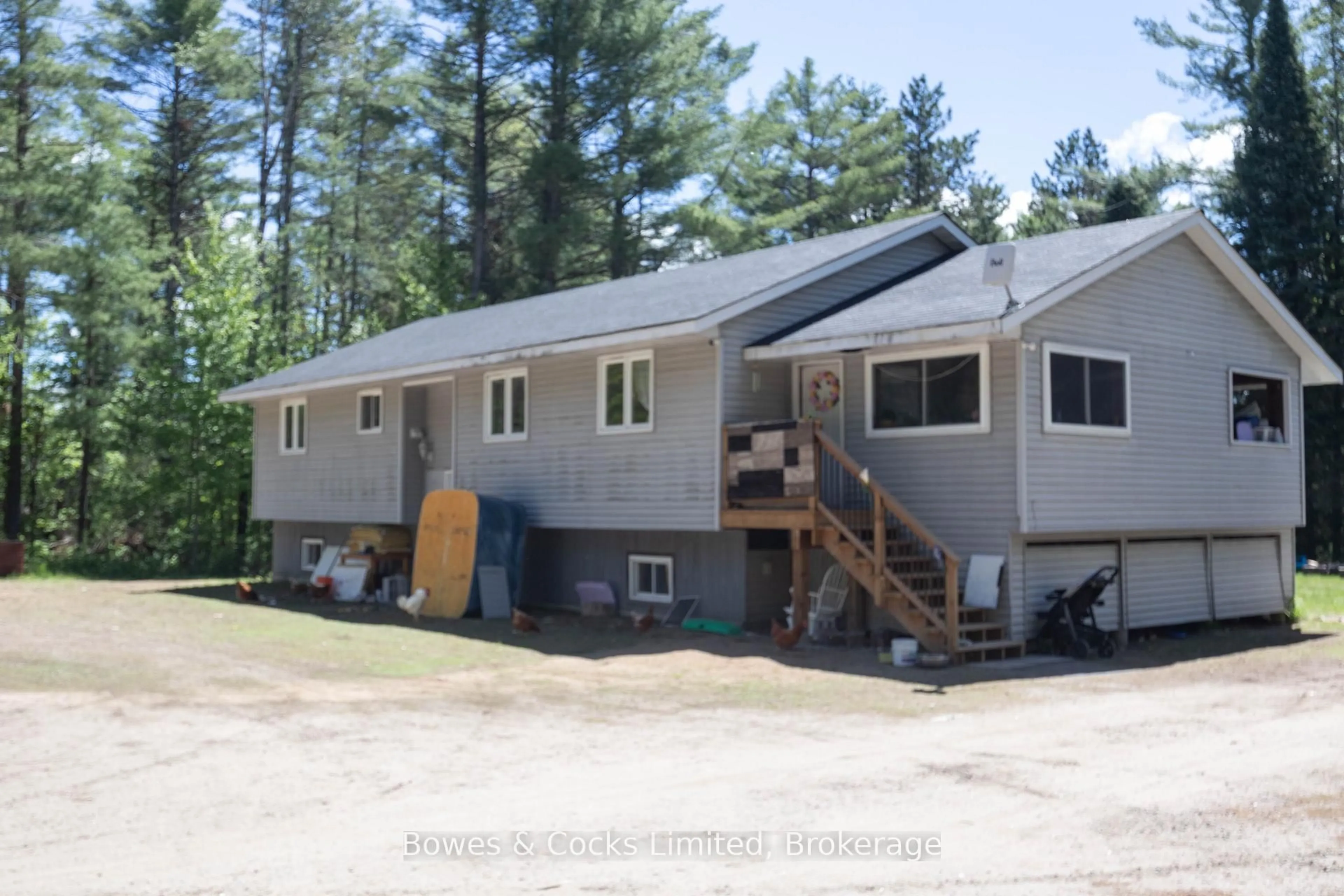 Home with vinyl exterior material, unknown for 122 Buck Hill Rd, Bancroft Ontario K0L 1C0