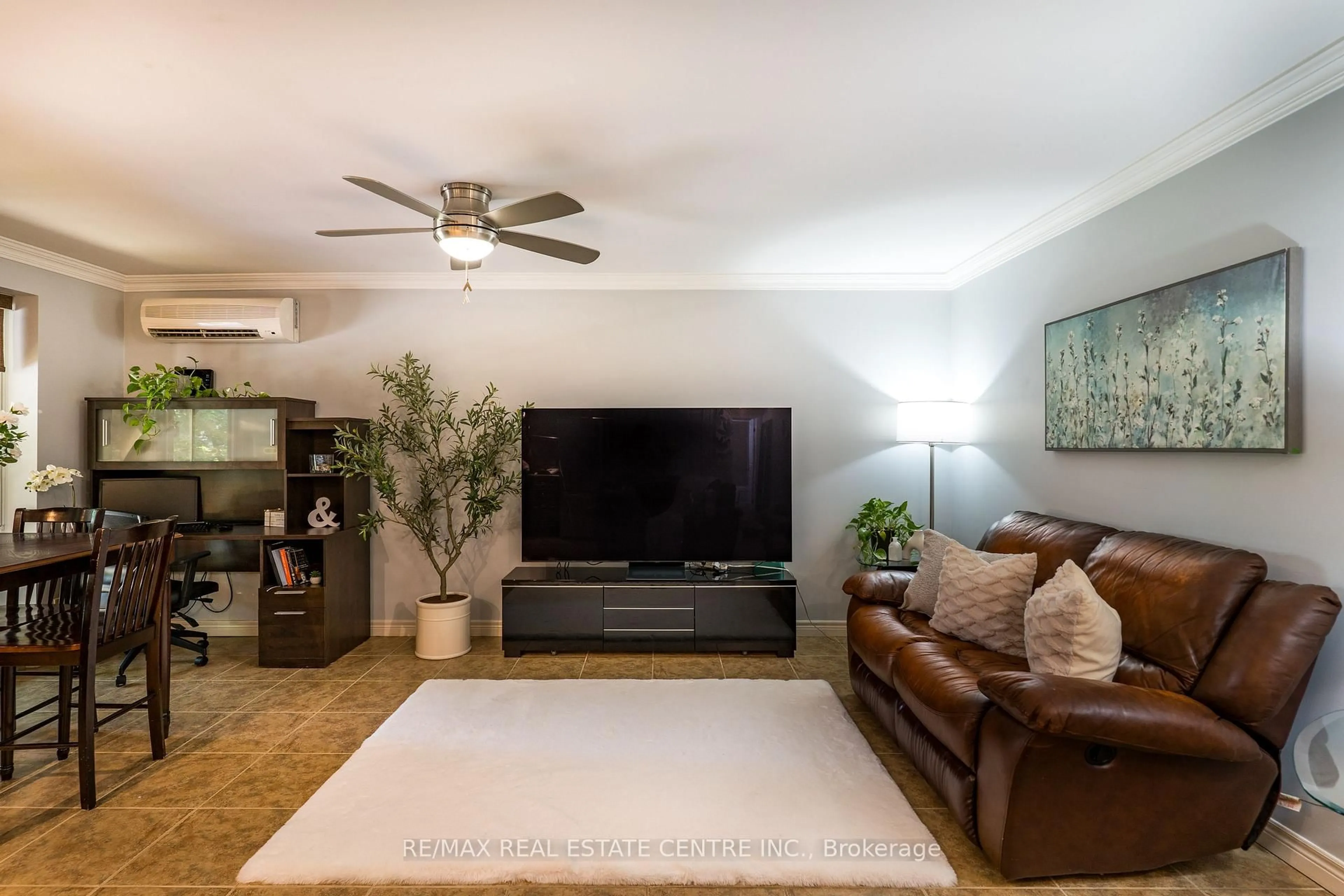 Living room with furniture, unknown for 1212 Fennell Ave #304, Hamilton Ontario L8T 1T2