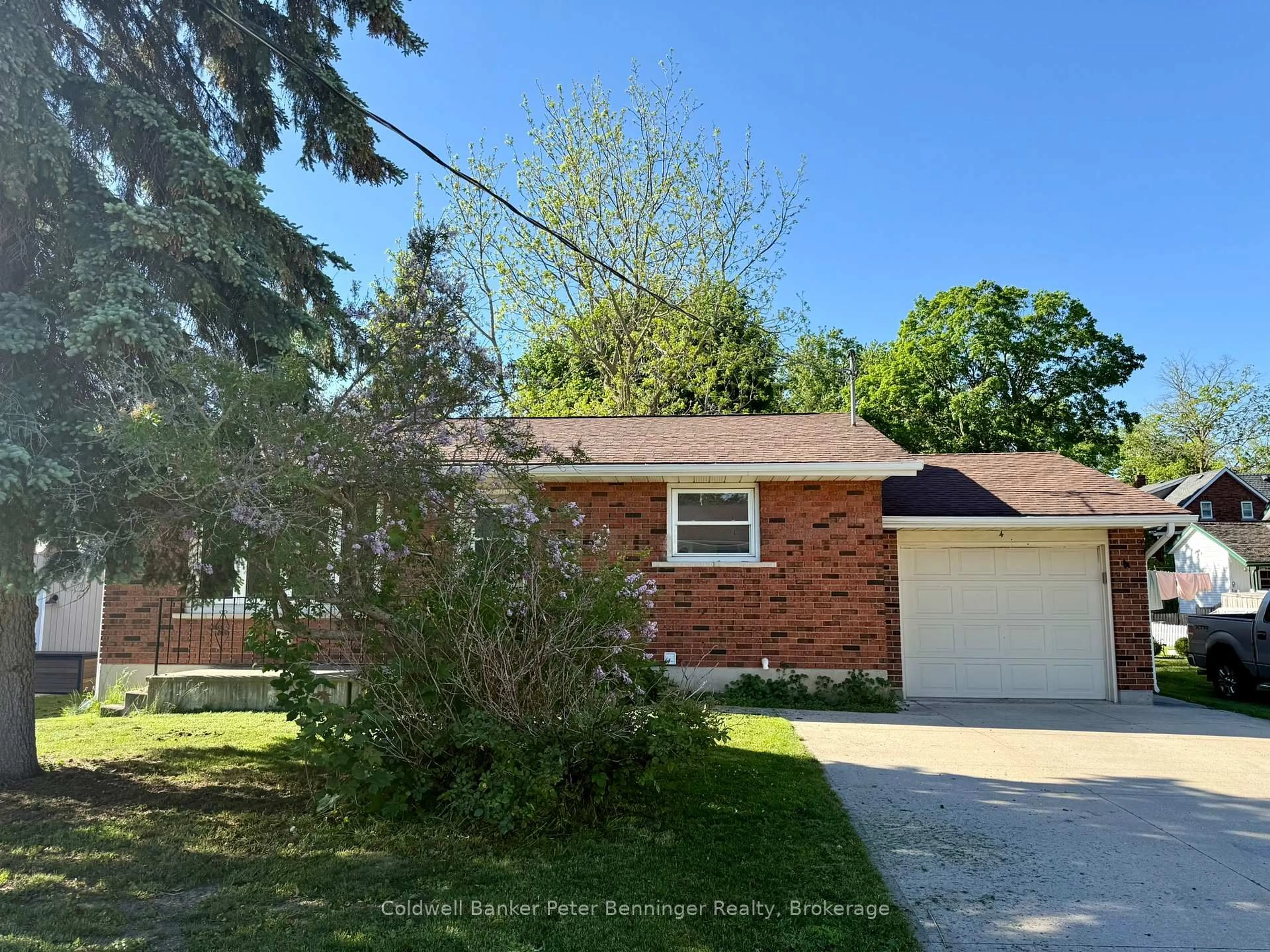 Home with brick exterior material, street for 4 Huron St, Brockton Ontario N0G 2V0