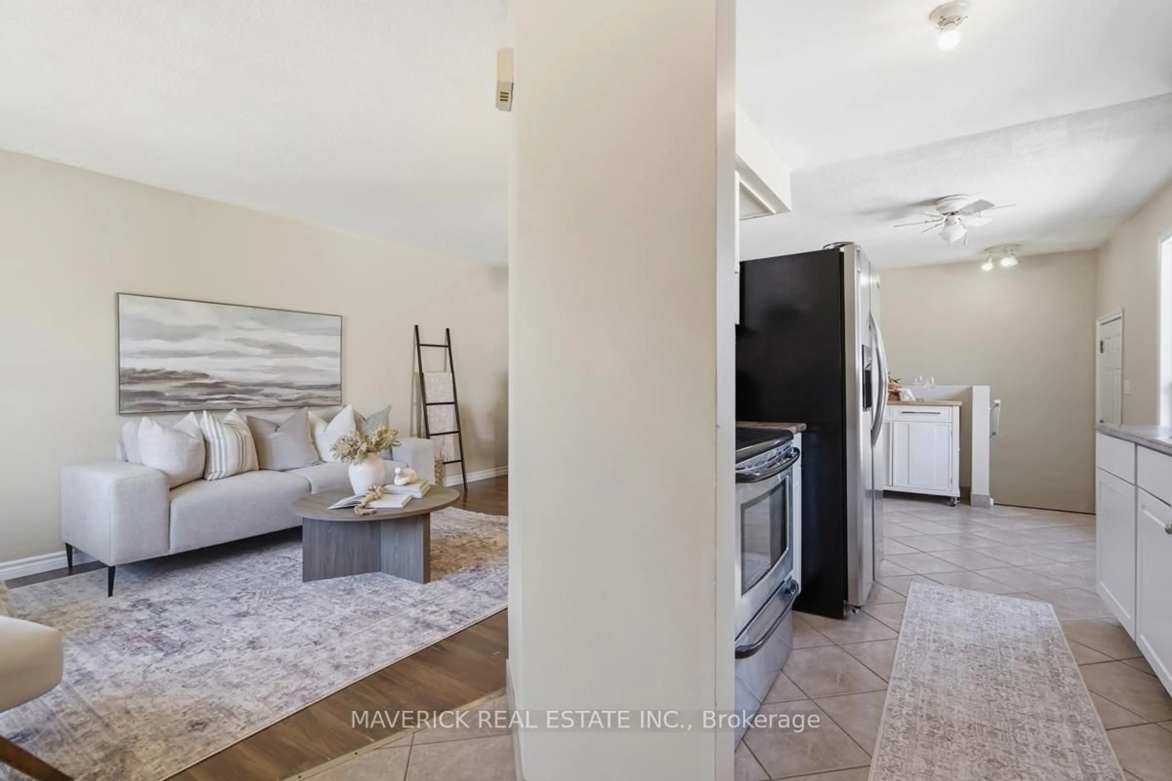 Unknown for 315 Simpson Cres, London East Ontario N5V 5E1
