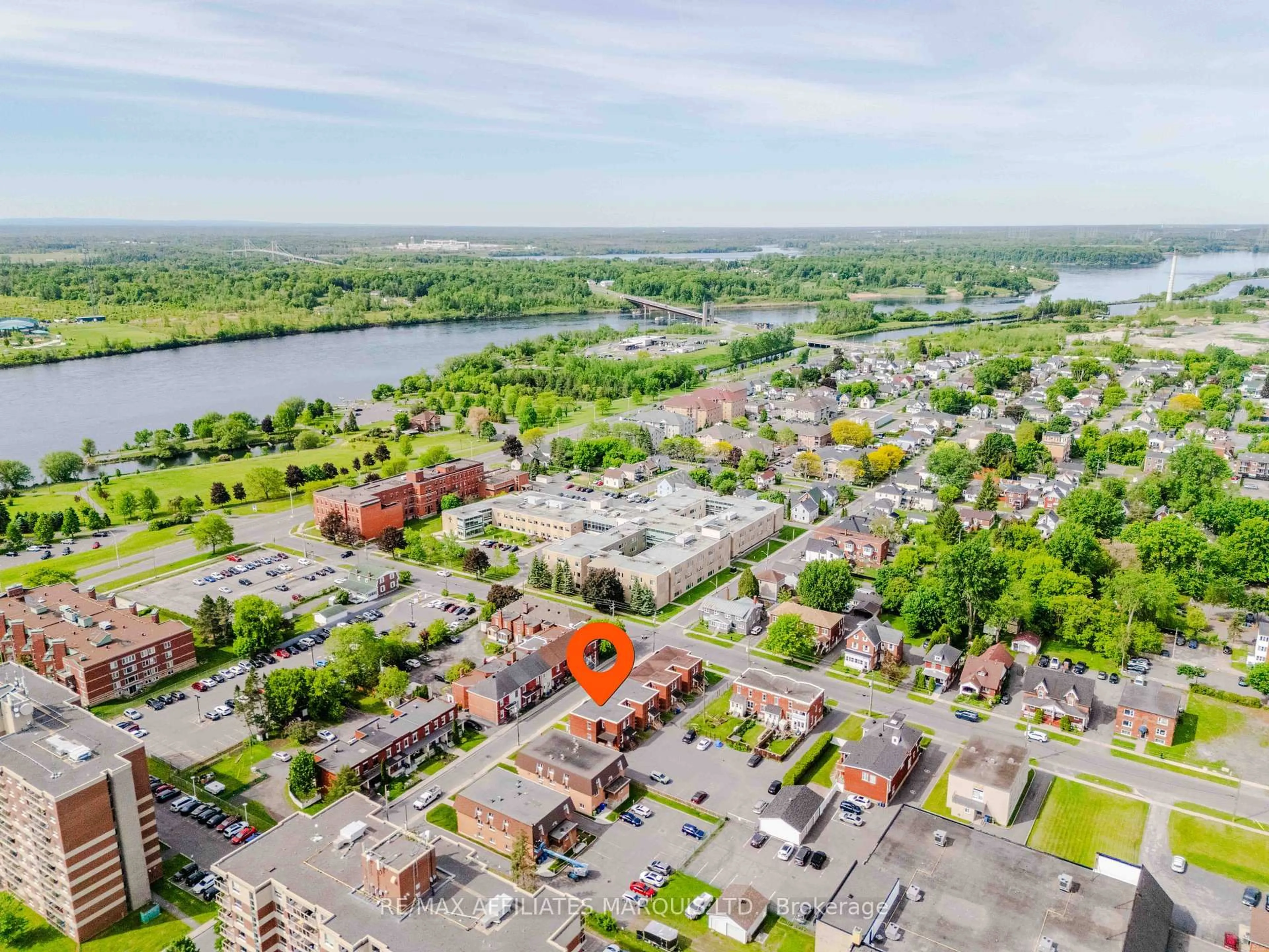 A pic from outside/outdoor area/front of a property/back of a property/a pic from drone, street for 129 First St, Cornwall Ontario K6J 1C2