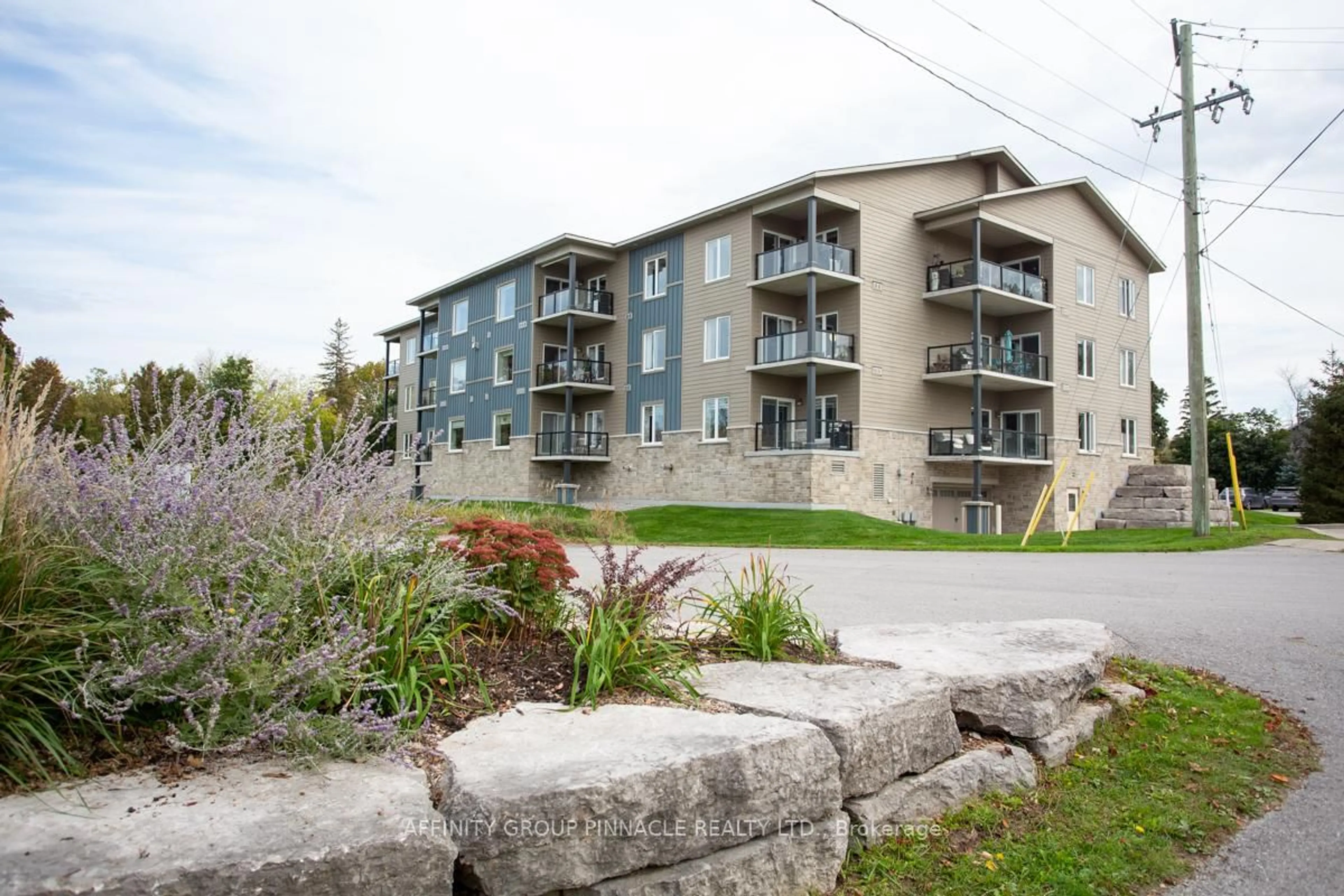 Patio, unknown for 94 Francis St #103, Kawartha Lakes Ontario K0M 1N0
