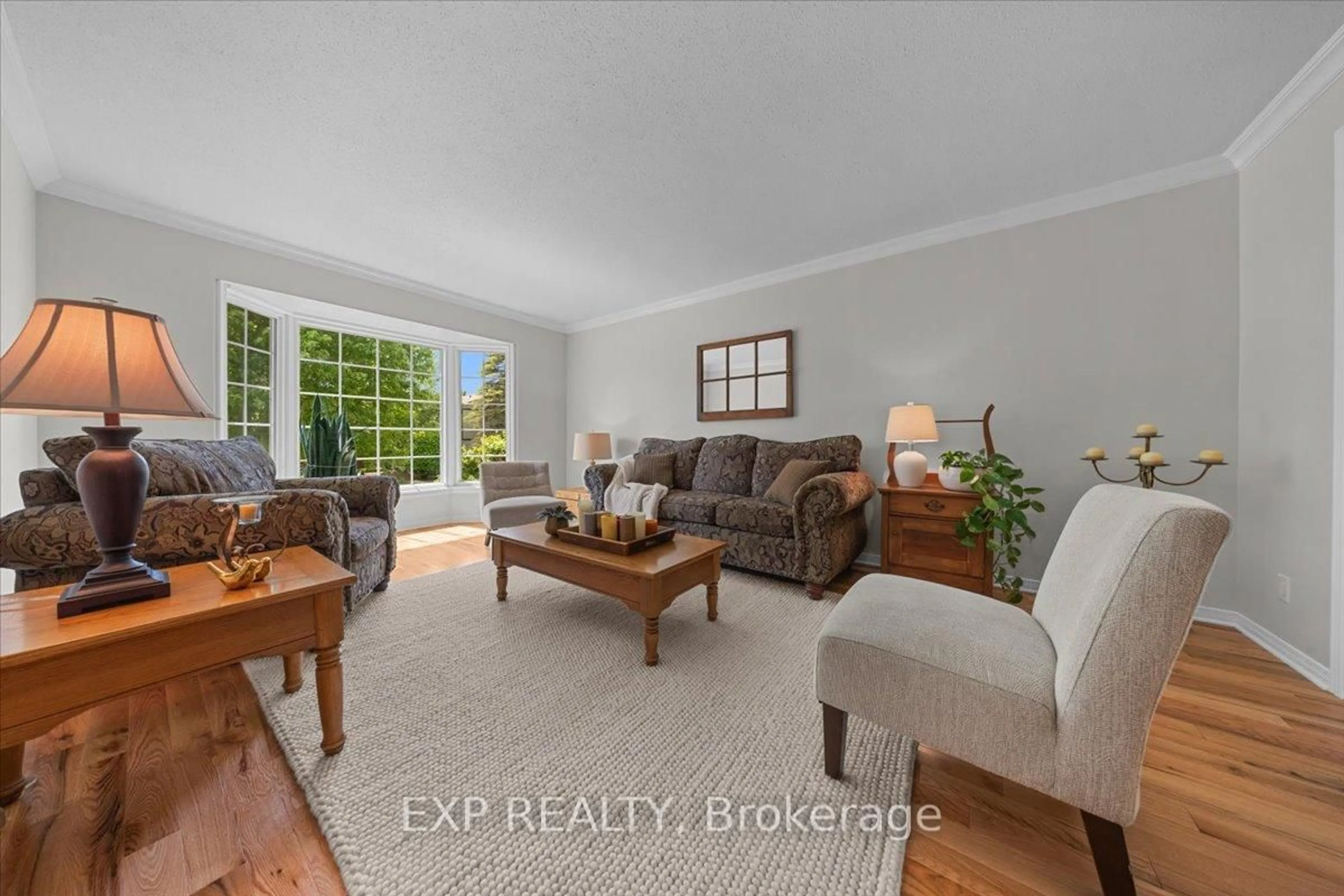 Living room with furniture, unknown for 85 Teevens Dr, Ottawa Ontario K2J 2E3