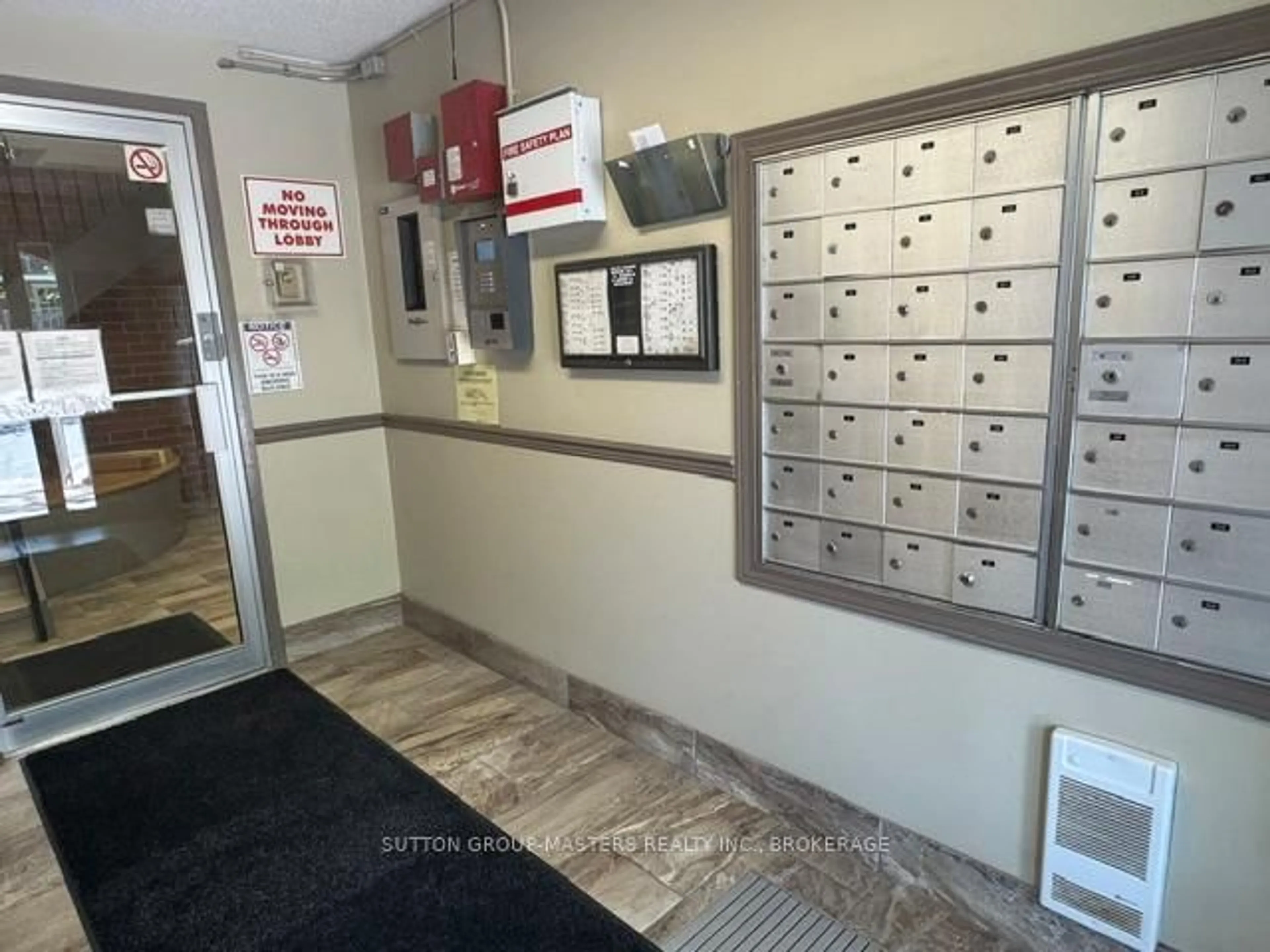 Indoor foyer for 561 Armstrong Rd #217, Kingston Ontario K7M 0C6