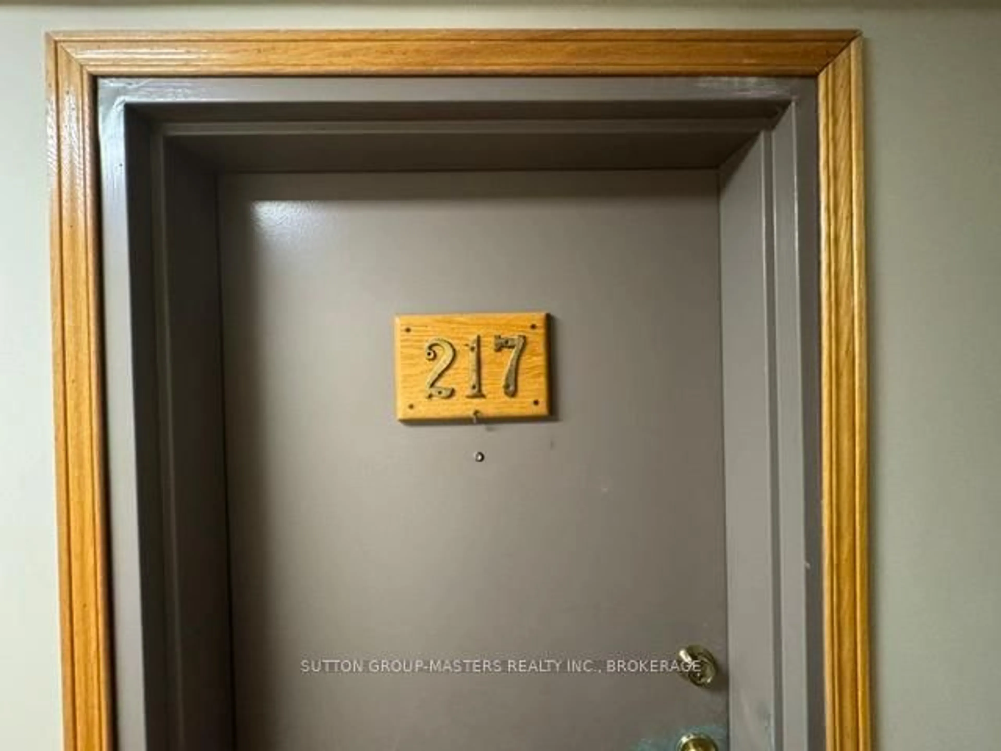 Indoor entryway for 561 Armstrong Rd #217, Kingston Ontario K7M 0C6
