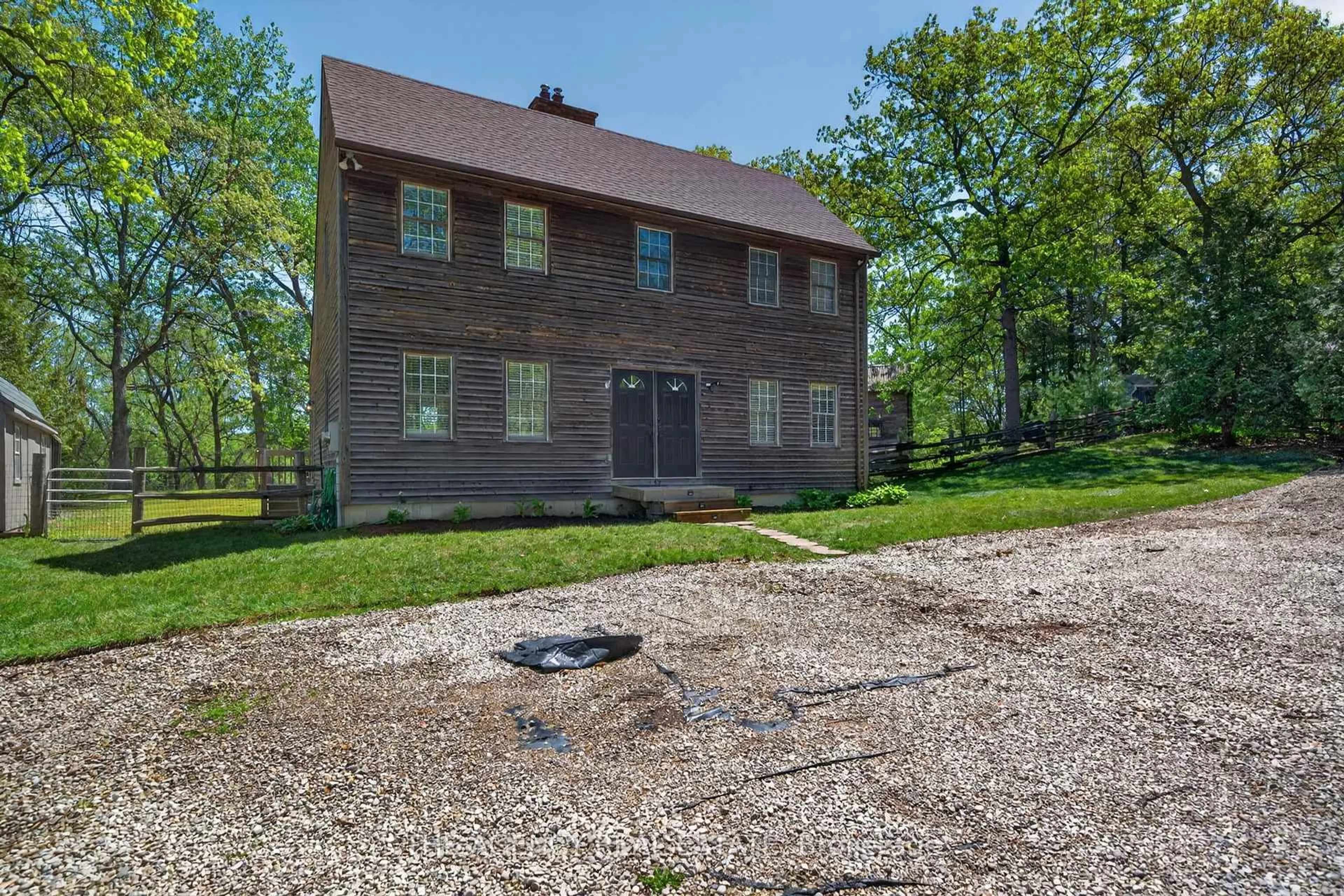 Home with brick exterior material, building for 7904 Katharine Cres, Lambton Shores Ontario N0M 2L0