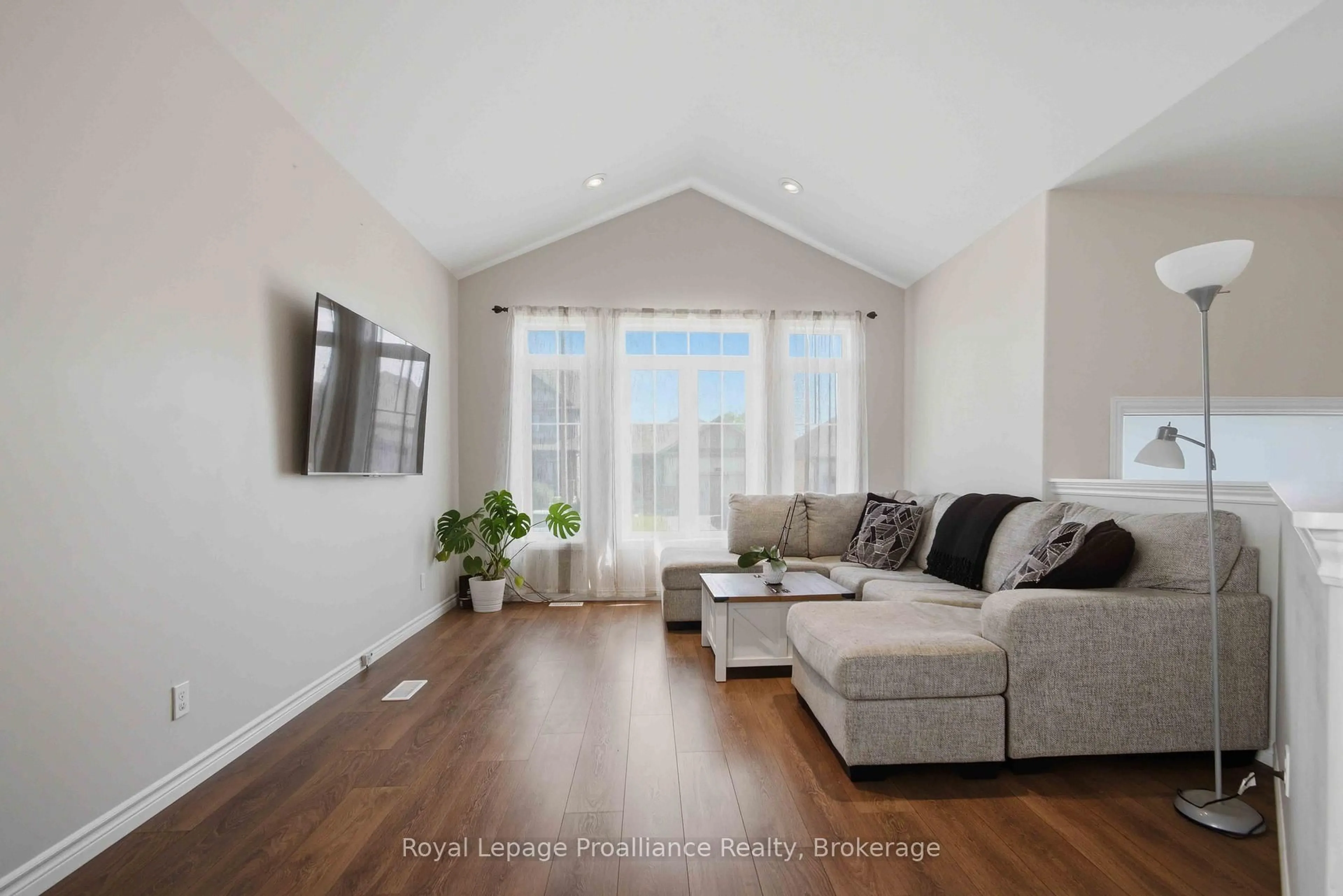 Living room with furniture, wood/laminate floor for 5 Walnut Dr, Belleville Ontario K8N 0E3