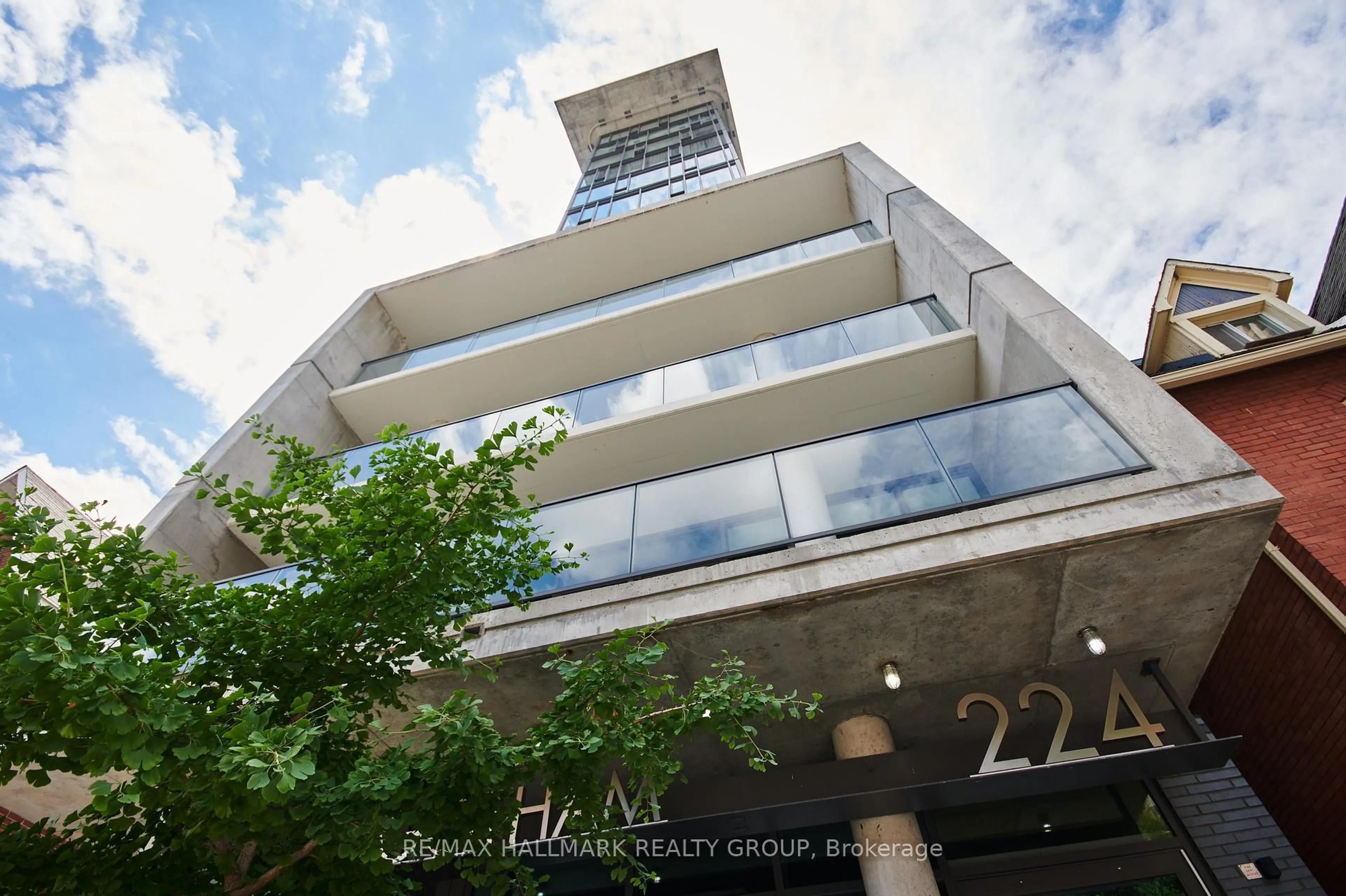 Unknown for 224 Lyon St #1104, Ottawa Ontario K1R 0C1