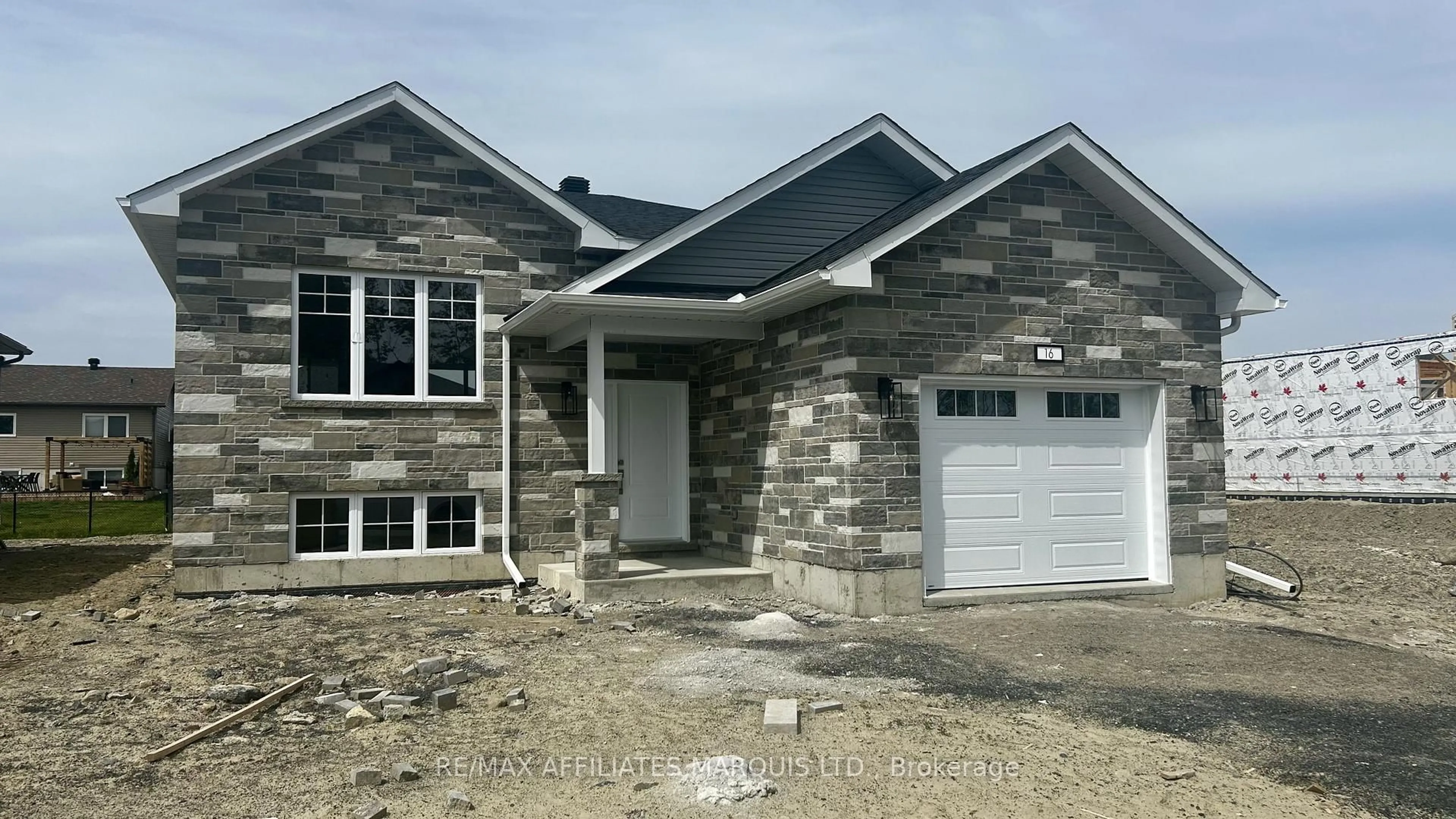 Home with brick exterior material, building for 16 Mullin Dr, South Stormont Ontario K0C 1P0