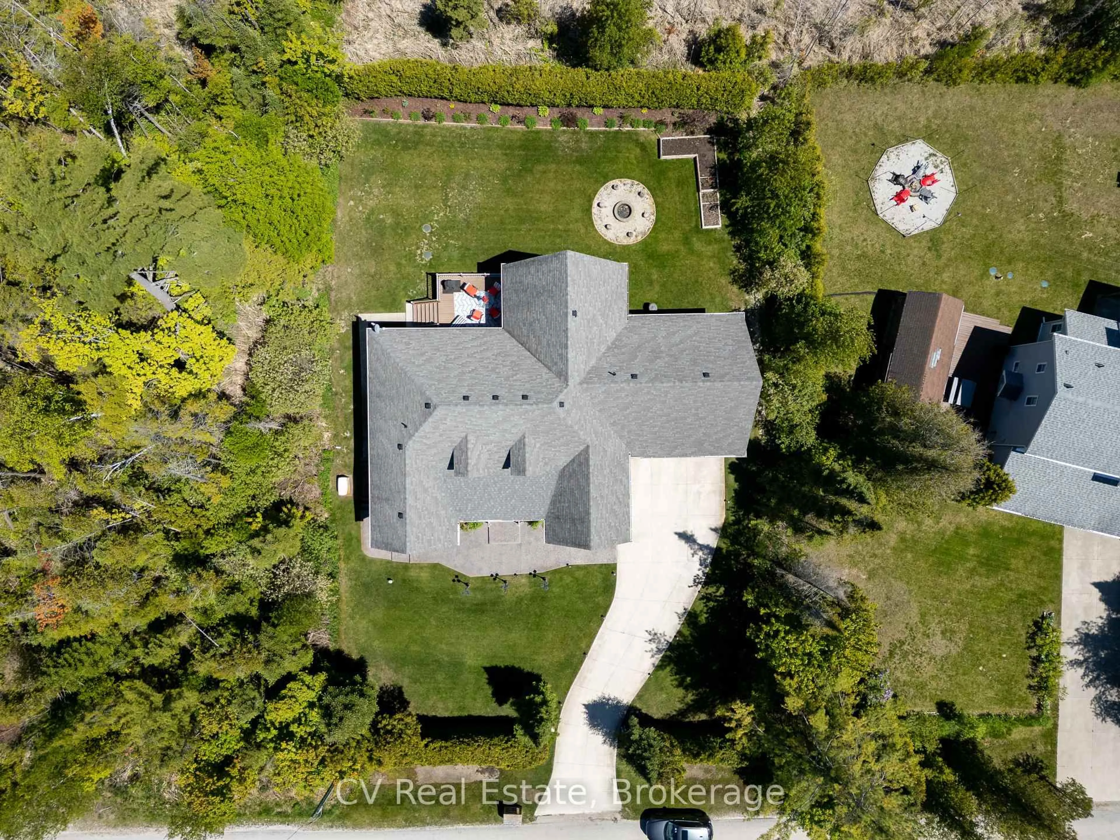 A pic from outside/outdoor area/front of a property/back of a property/a pic from drone, street for 180 St. Edmunds Cres, South Bruce Peninsula Ontario N0H 2G0