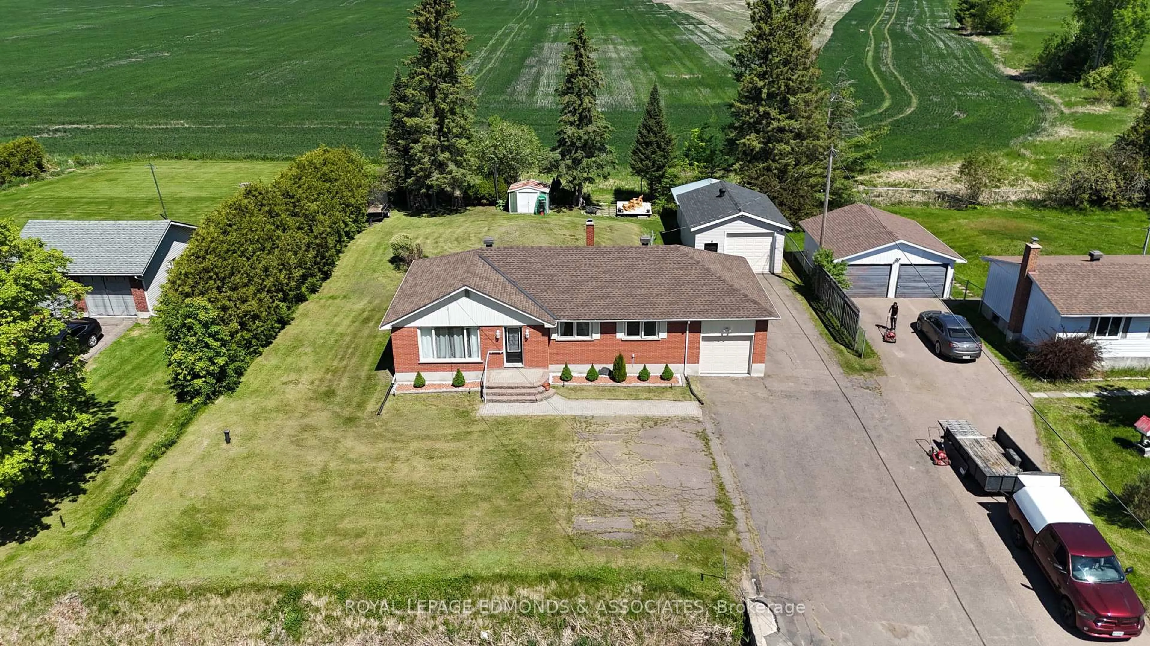 A pic from outside/outdoor area/front of a property/back of a property/a pic from drone, unknown for 11837 Round Lake Rd, Pembroke Ontario K8A 6W8